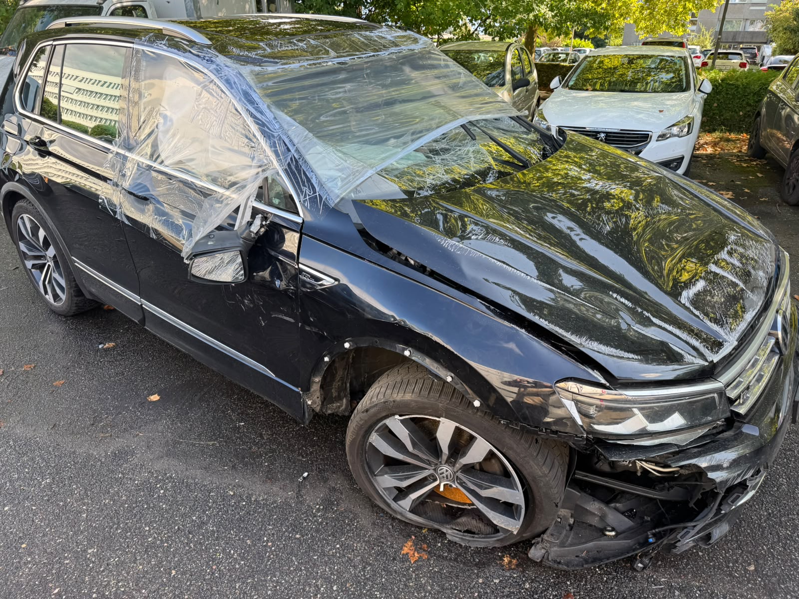 VW Tiguan 2.0TSI Highline 4Motion DSG-image-2