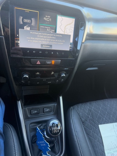 SUZUKI Vitara 1.4 Boosterjet Compact Top Hybrid-image-2