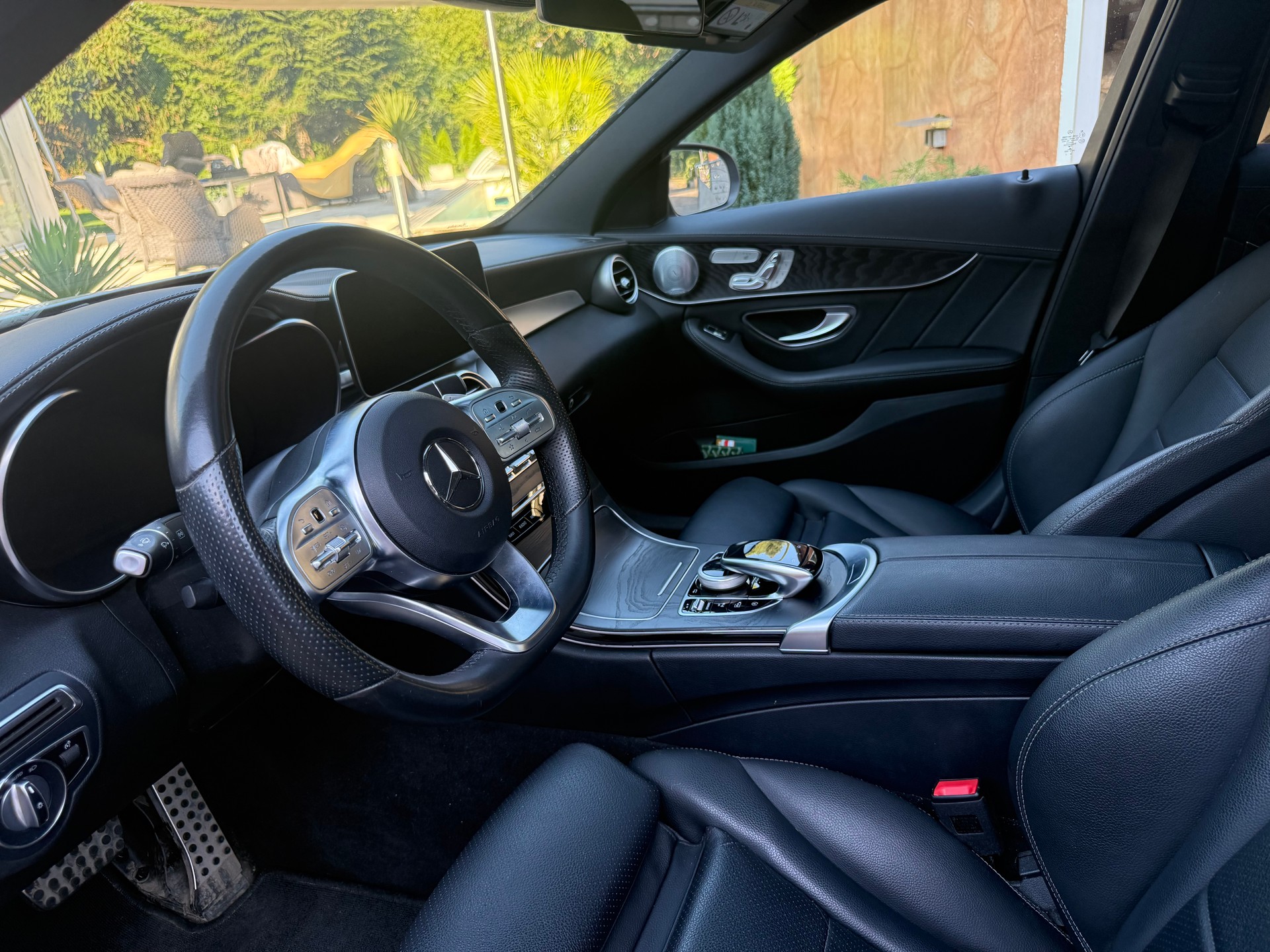 MERCEDES-BENZ C 300 d AMG Line 4matic-image-5