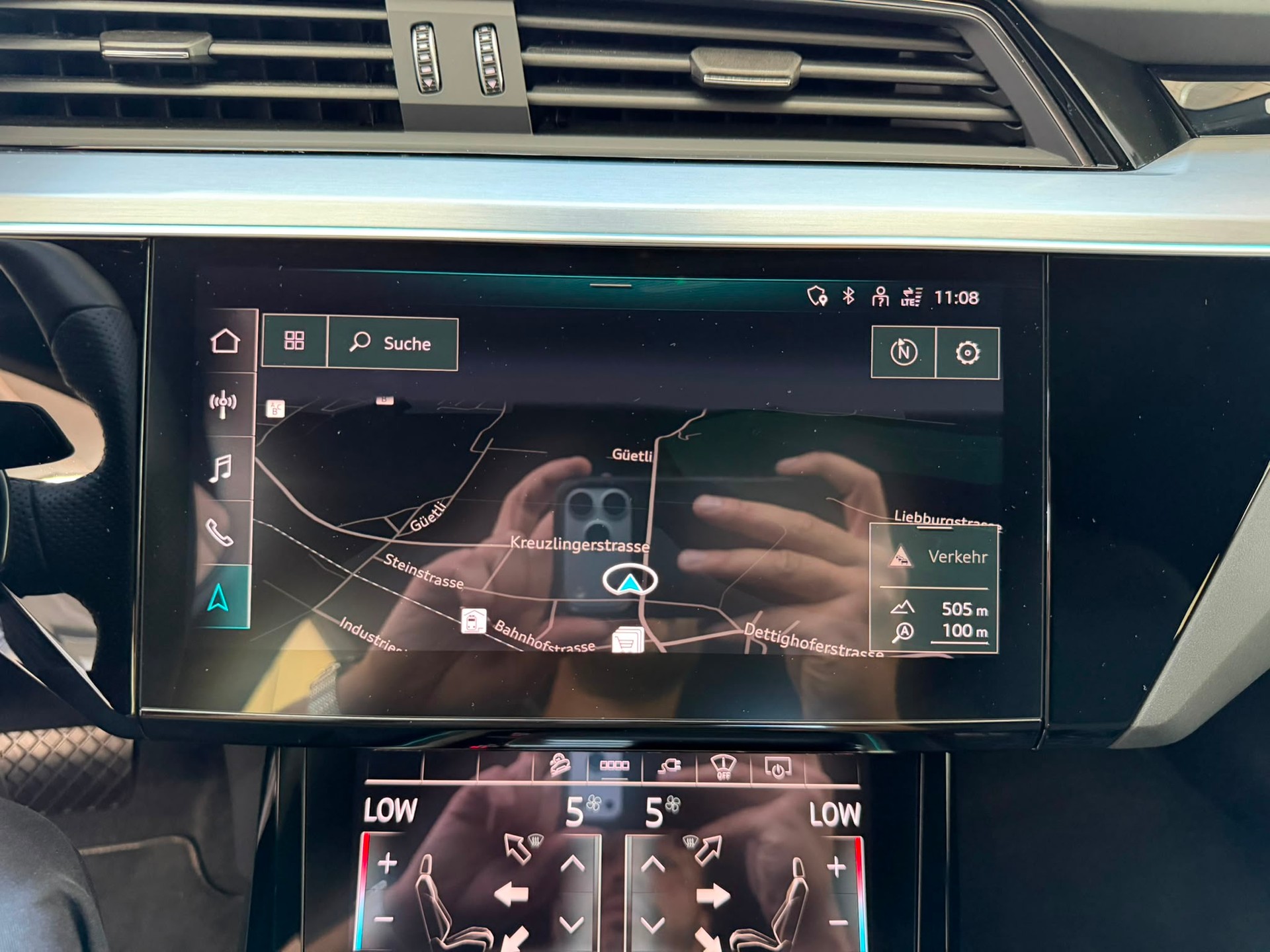 AUDI e-tron 55 Sportback S Line Black Edition quattro-image-23