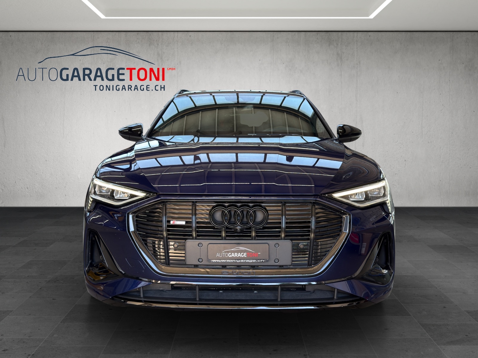AUDI e-tron 55 Sportback S Line Black Edition quattro-image-3