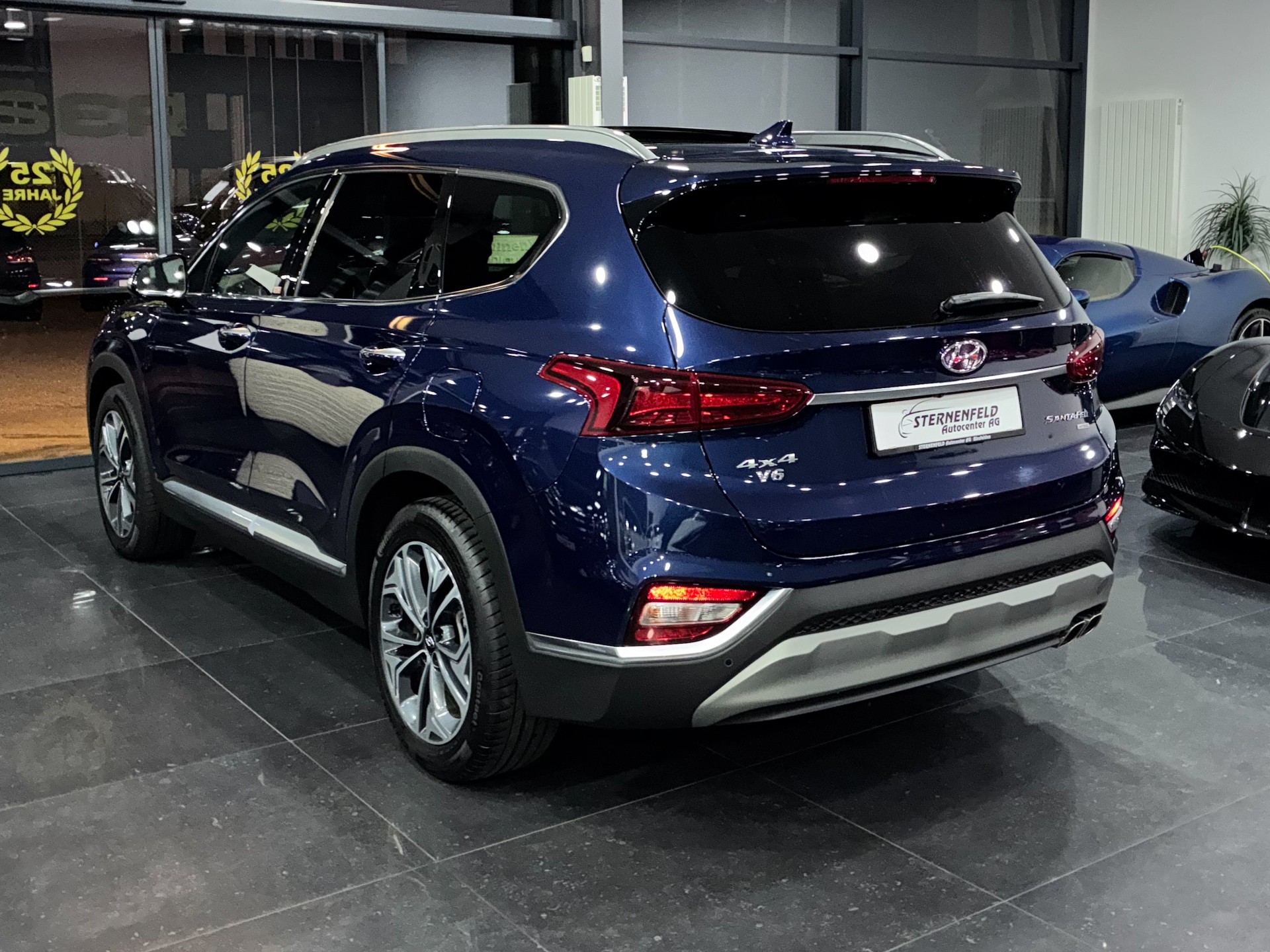 HYUNDAI Santa Fe 2.2 CRDI Vertex 4WD Automatic-image-3