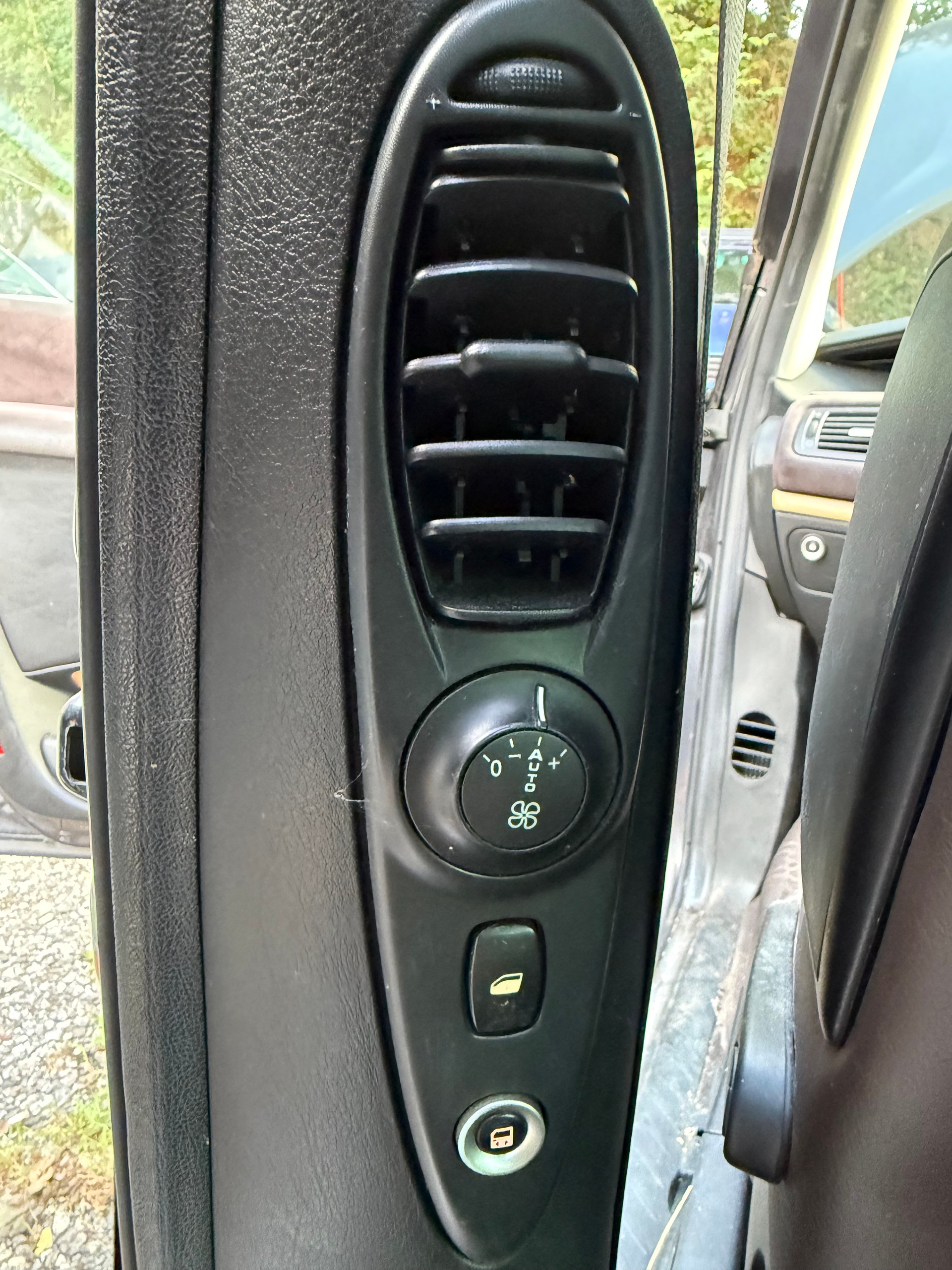 LANCIA Phedra 2.2 JTD 16V Platino Automatic-image-8