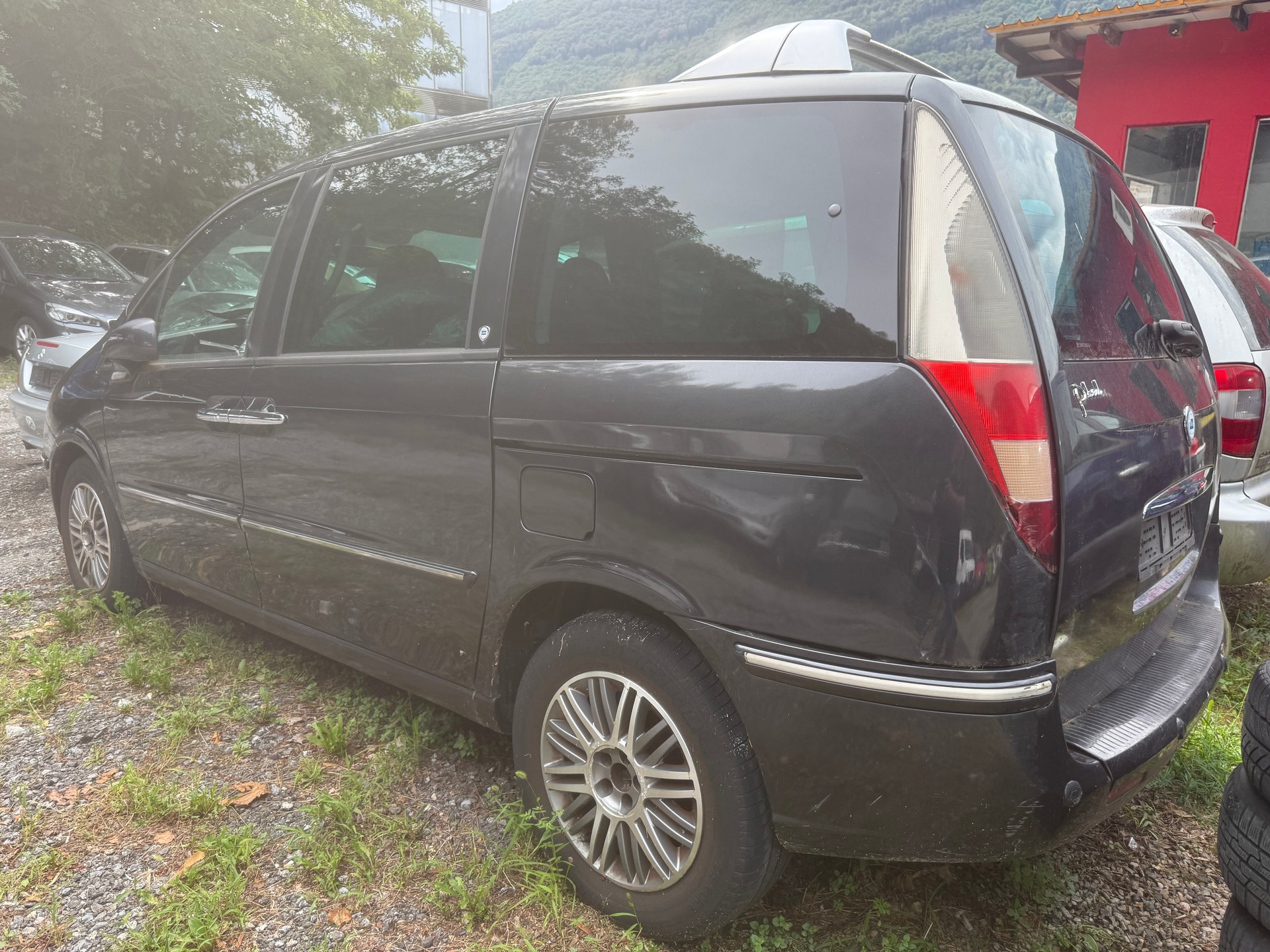 LANCIA Phedra 2.2 JTD 16V Platino Automatic-image-1