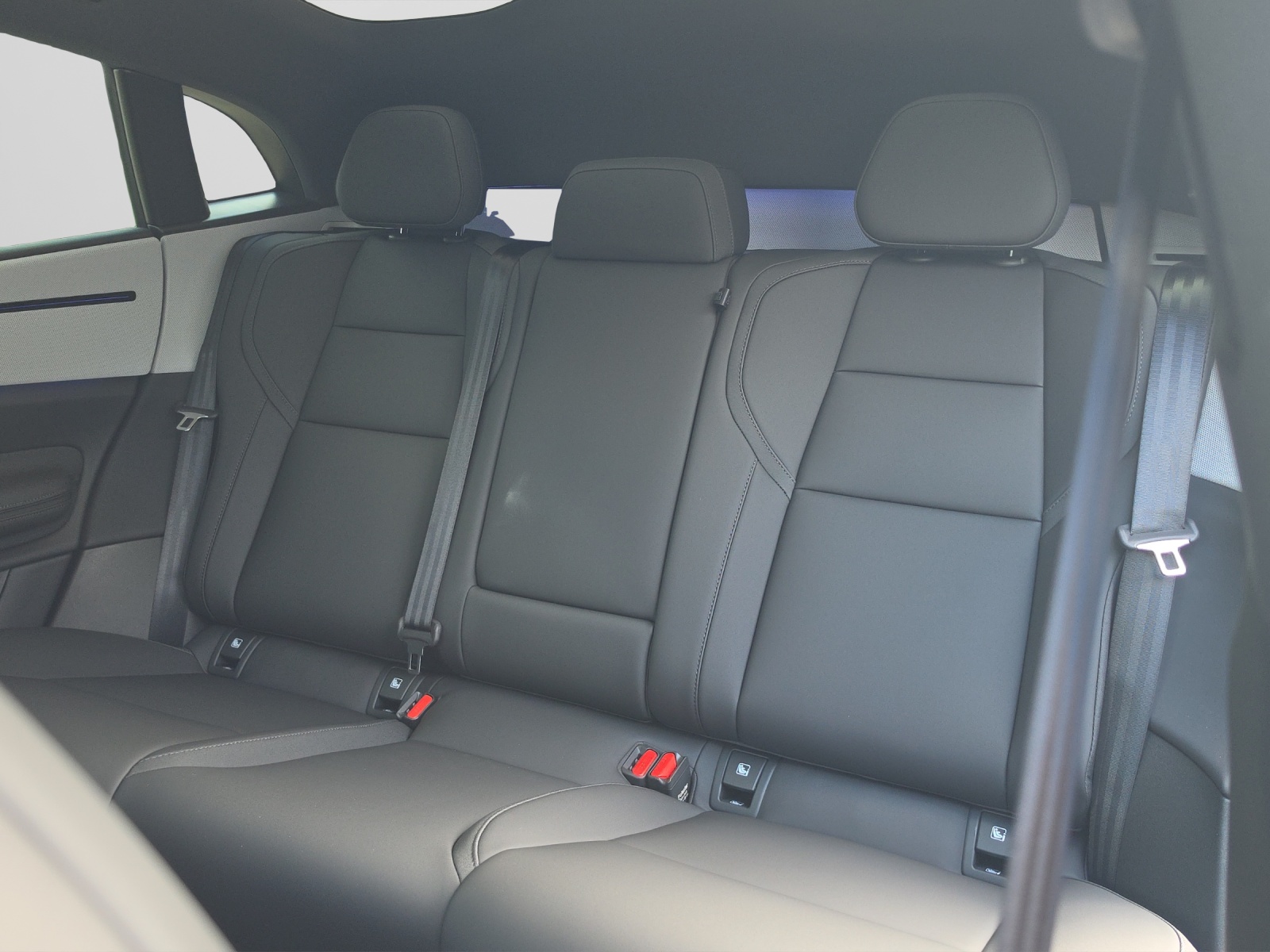 POLESTAR 4 Long Range Single Motor Prime-image-13