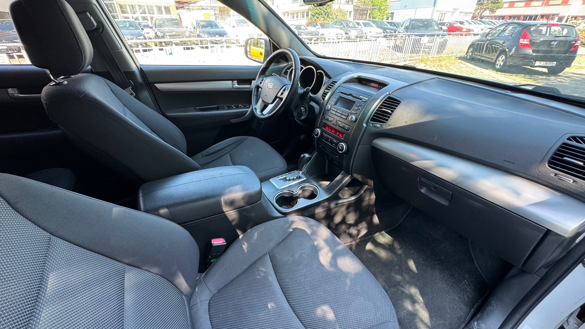 KIA Sorento 2.2 CRDI Style Automatic-image-8