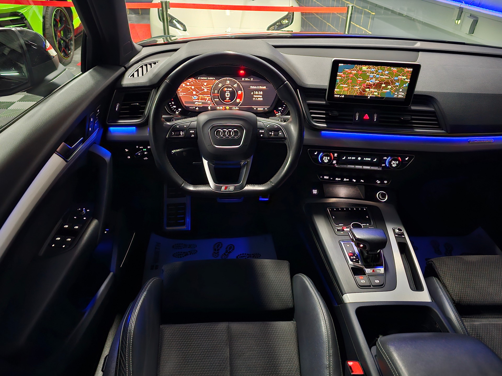 AUDI SQ5 TDI quattro tiptronic-image-10