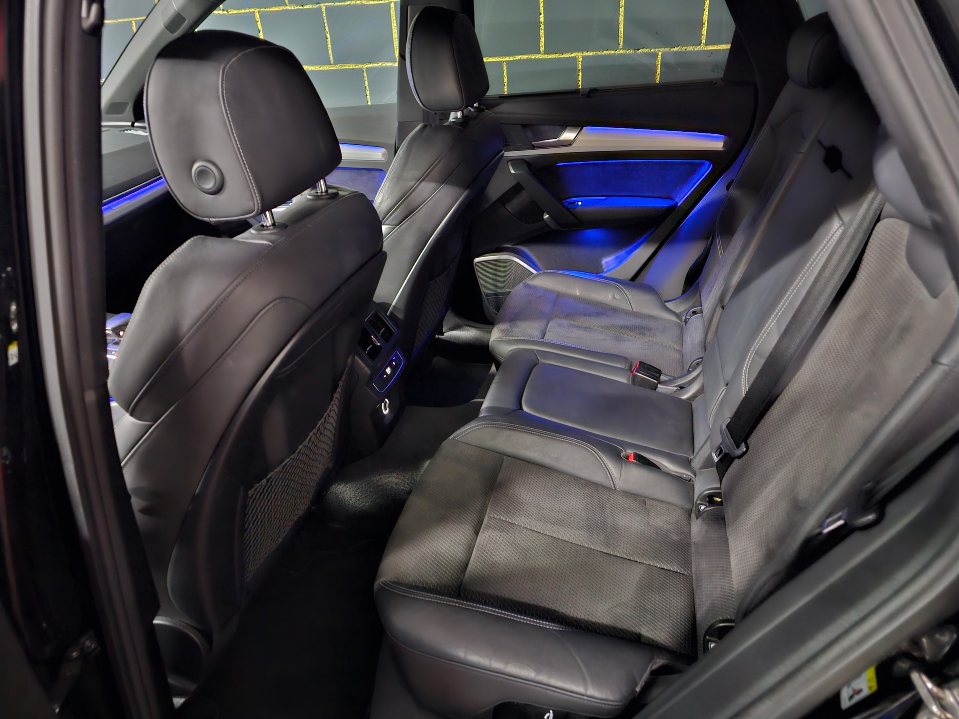 AUDI SQ5 TDI quattro tiptronic-image-12