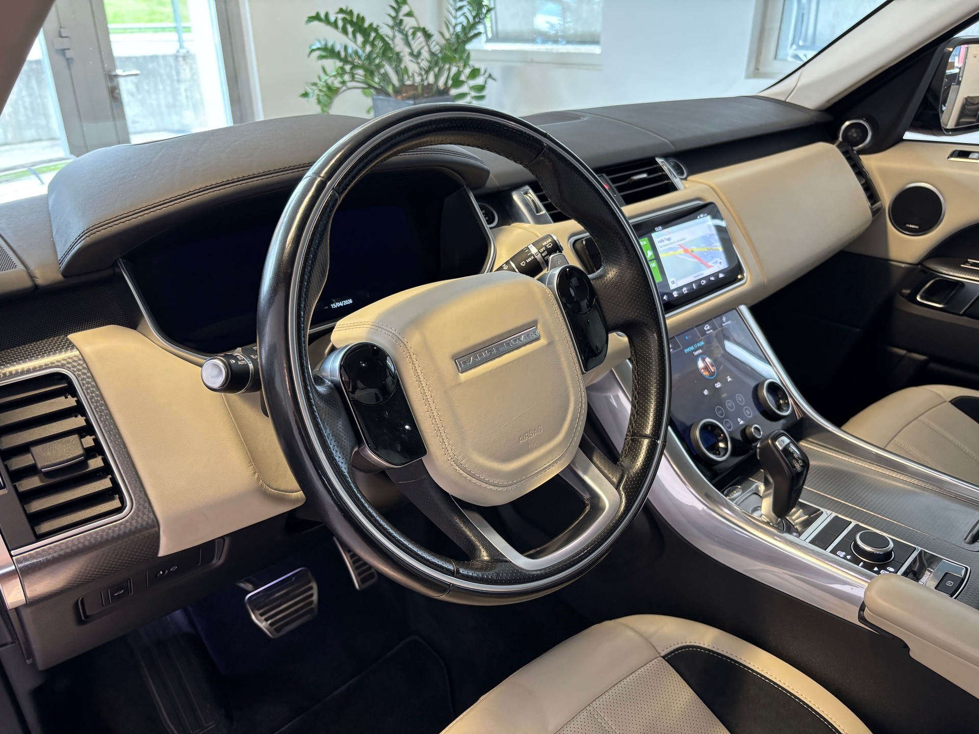 LAND ROVER Range Rover Sport 4.4 SDV8 Autobiography Automatic-image-5