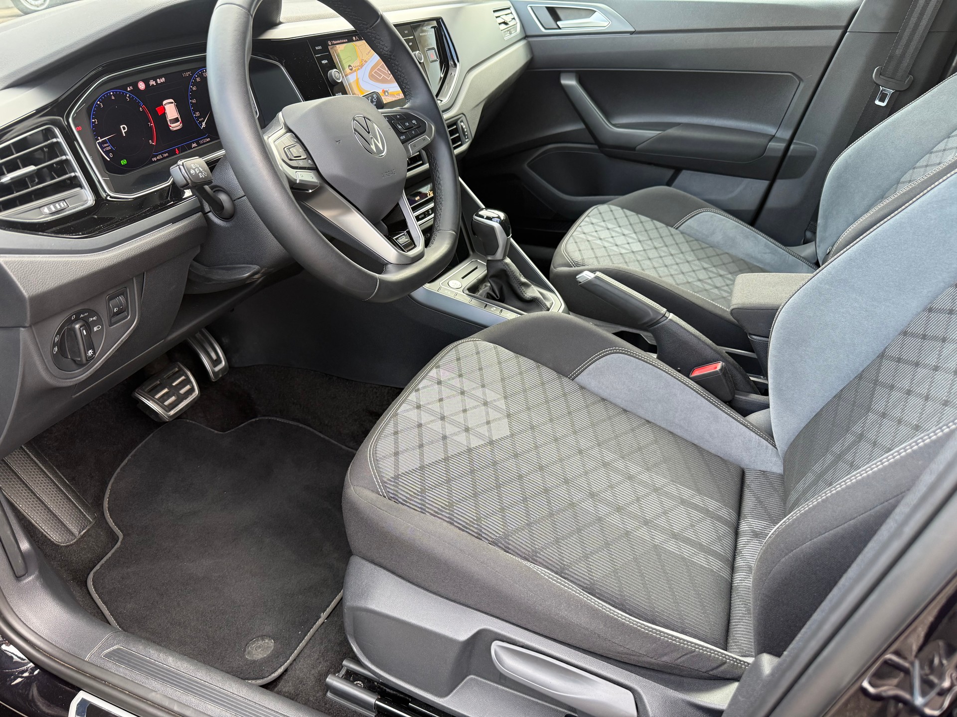 VW Polo 1.0 TSI R-Line DSG-image-9
