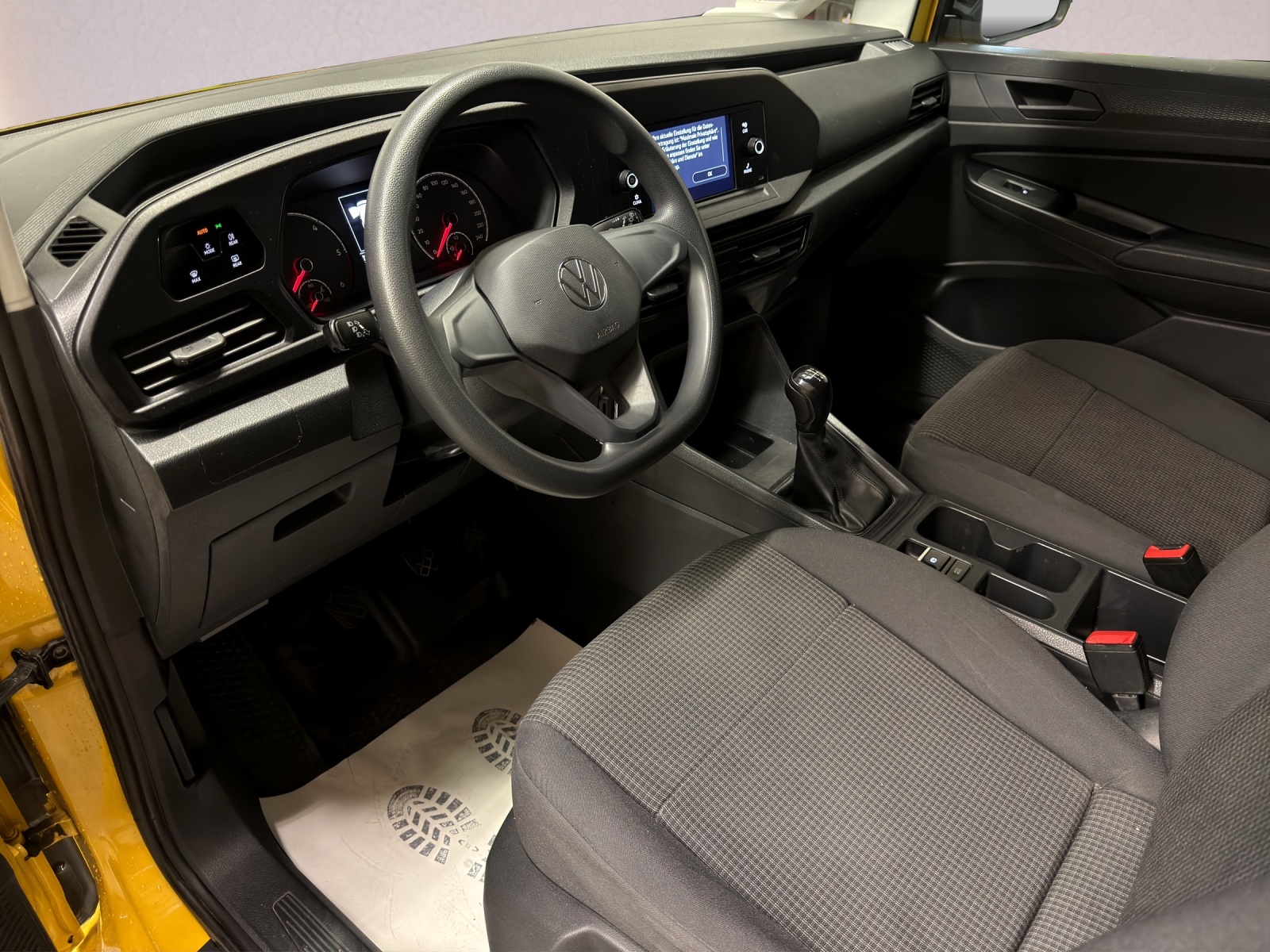 VW Caddy Cargo 2.0TDI Maxi 4Motion-image-3