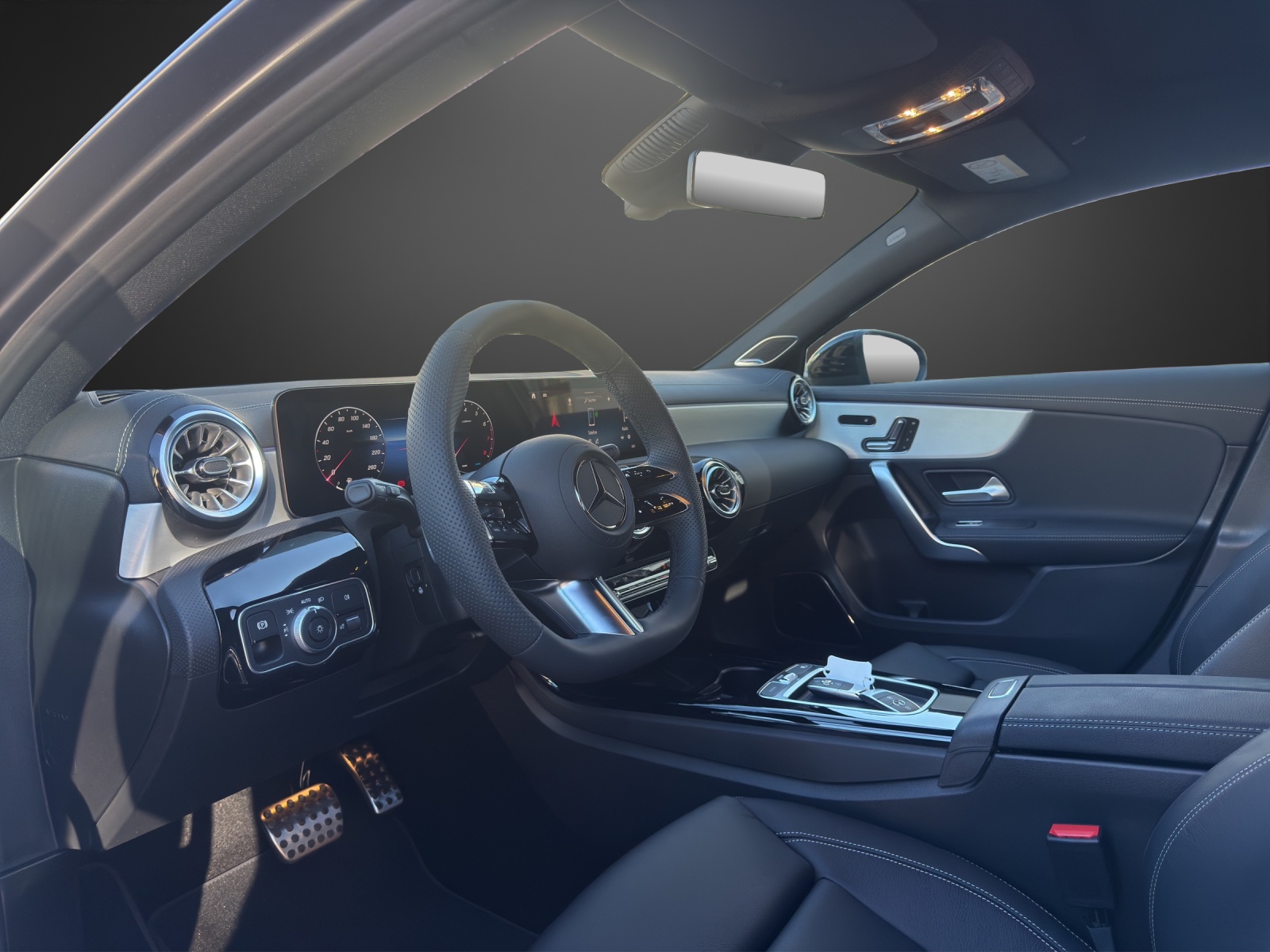 MERCEDES-BENZ A 220 4Matic 8G-DCT-image-11