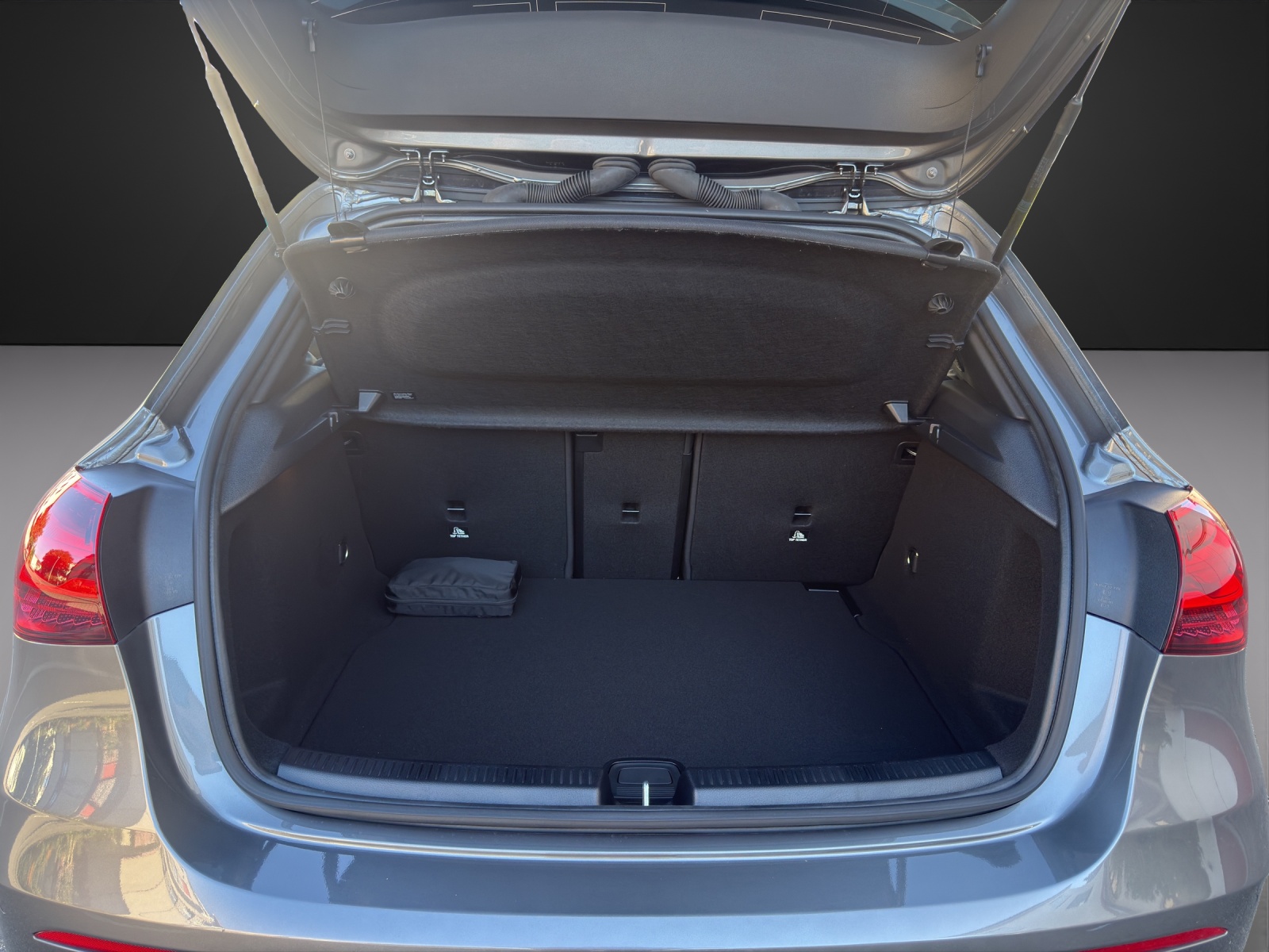 MERCEDES-BENZ A 220 4Matic 8G-DCT-image-14