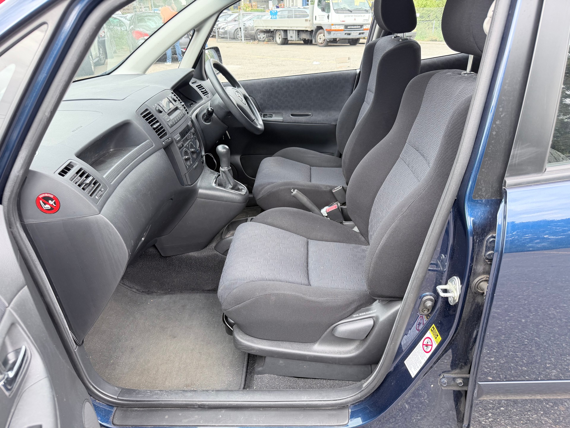 TOYOTA Corolla Verso 1.8 Linea Terra-image-6