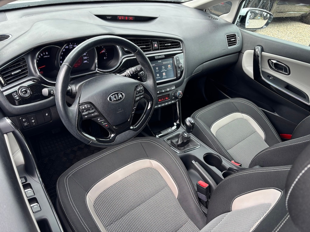 KIA Cee'd 1.6 GDi Style DCT-image-8