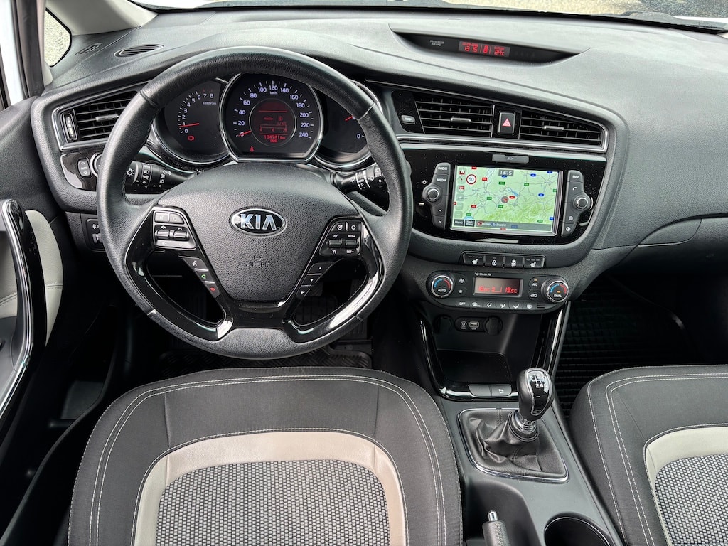 KIA Cee'd 1.6 GDi Style DCT-image-9