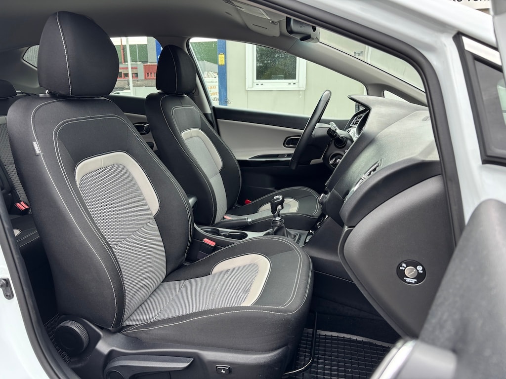 KIA Cee'd 1.6 GDi Style DCT-image-7