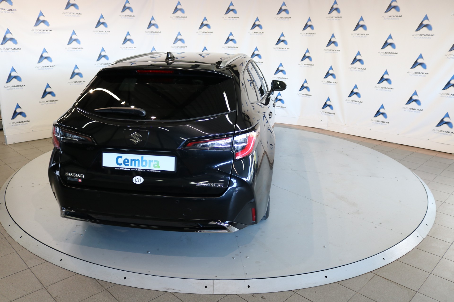 SUZUKI SWACE 1.8 Hybrid Compact Top Automatique-image-21