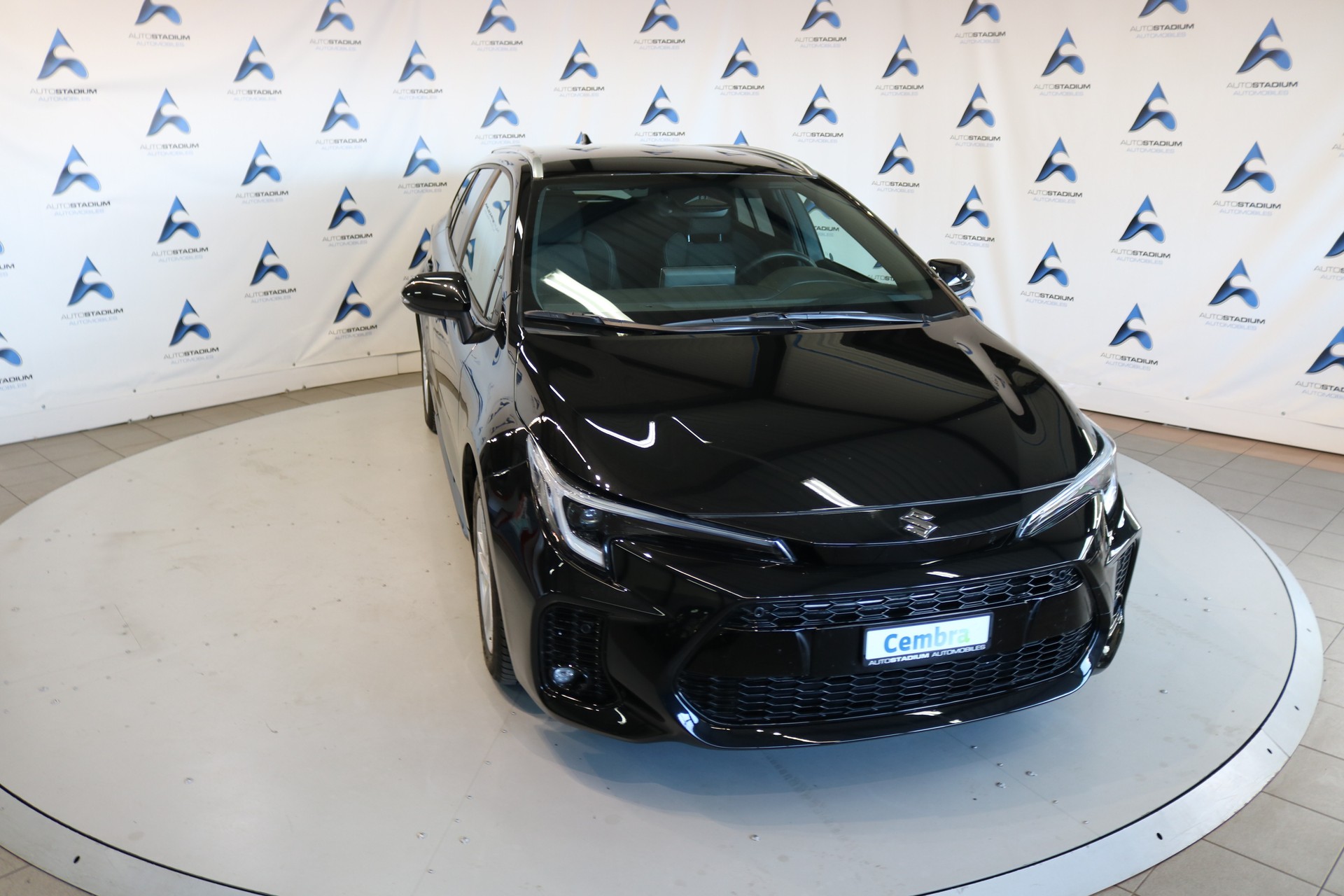 SUZUKI SWACE 1.8 Hybrid Compact Top Automatique-image-8