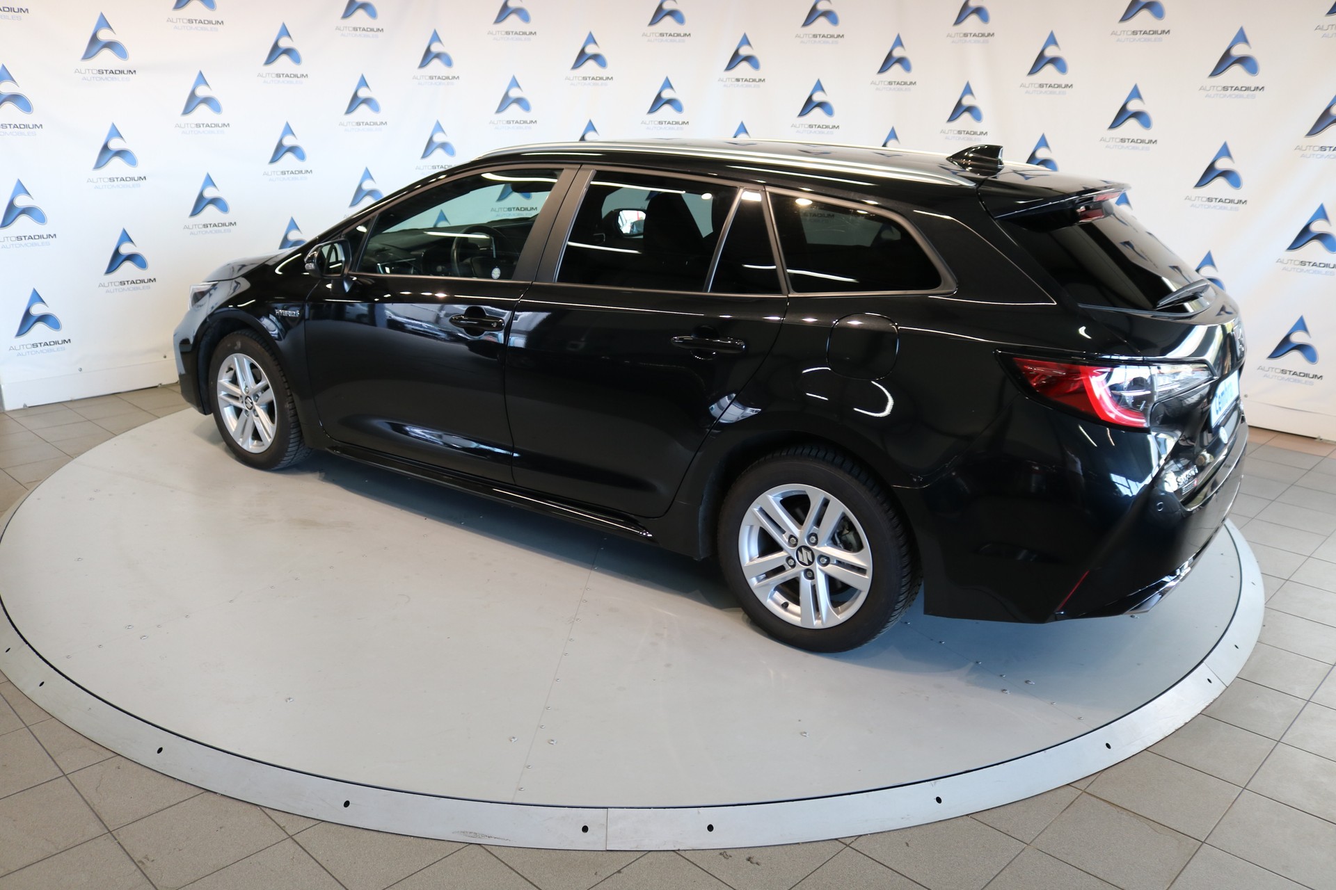 SUZUKI SWACE 1.8 Hybrid Compact Top Automatique-image-17