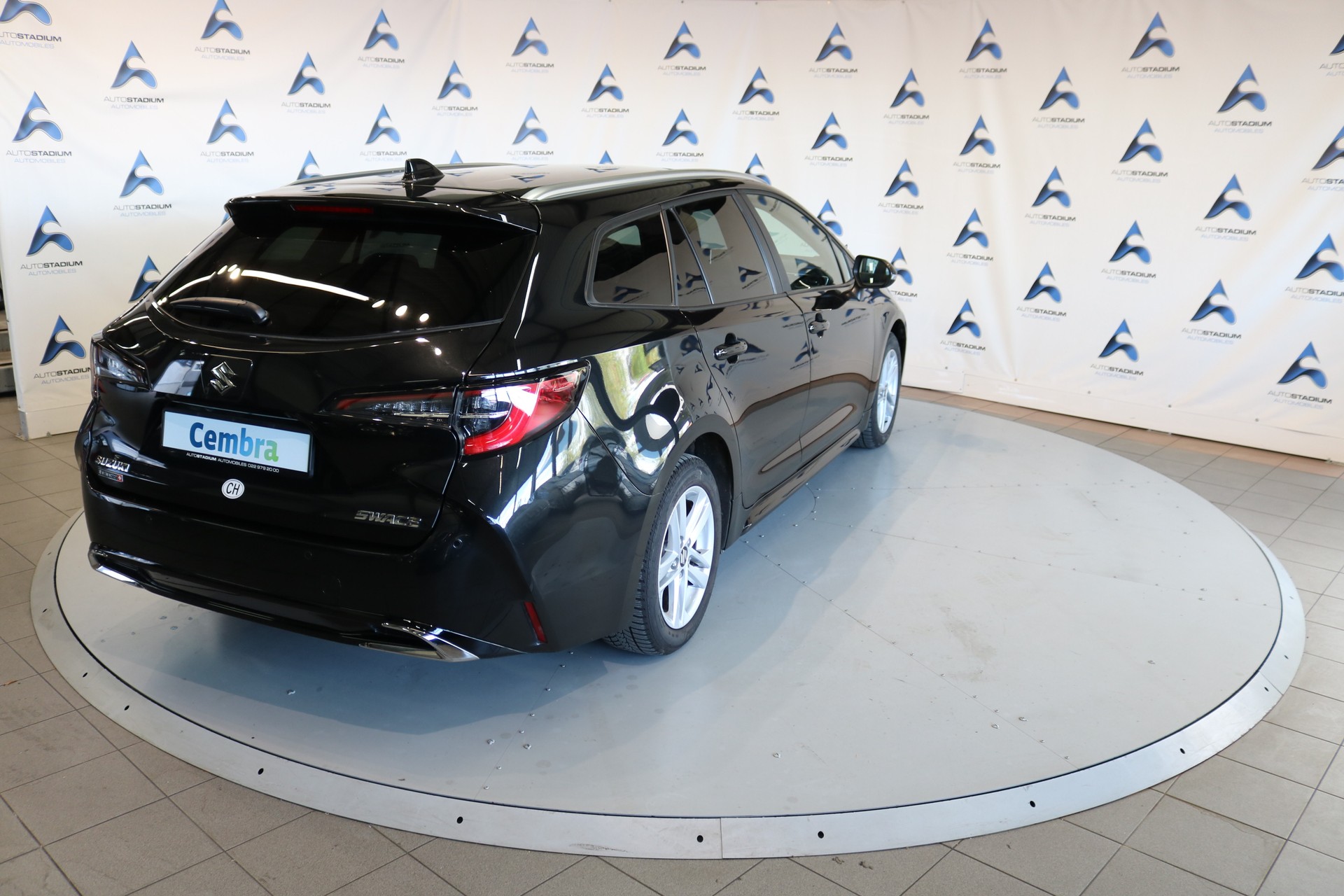 SUZUKI SWACE 1.8 Hybrid Compact Top Automatique-image-22