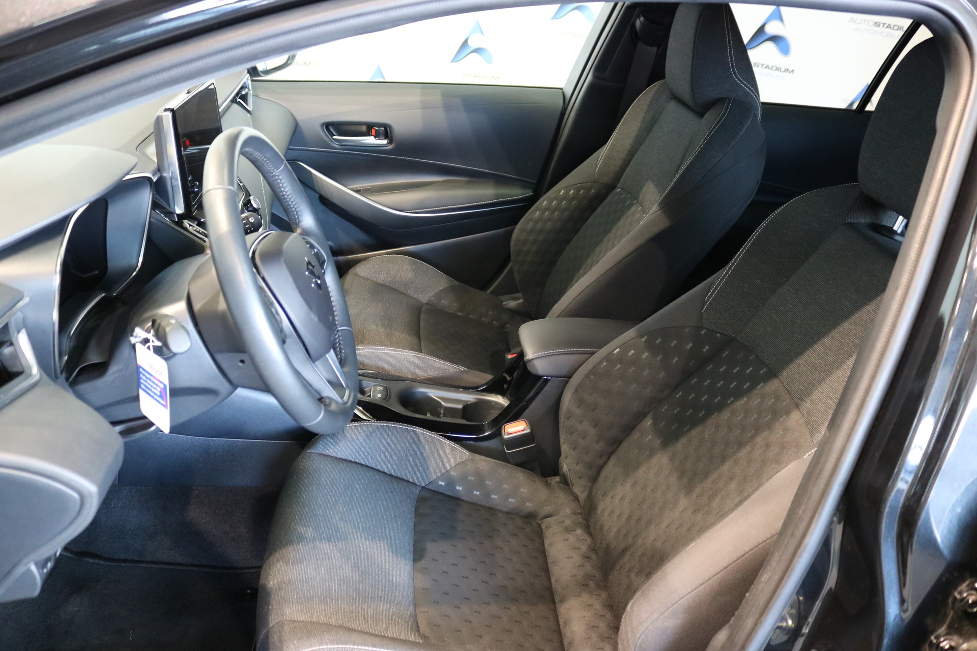 SUZUKI SWACE 1.8 Hybrid Compact Top Automatique-image-39