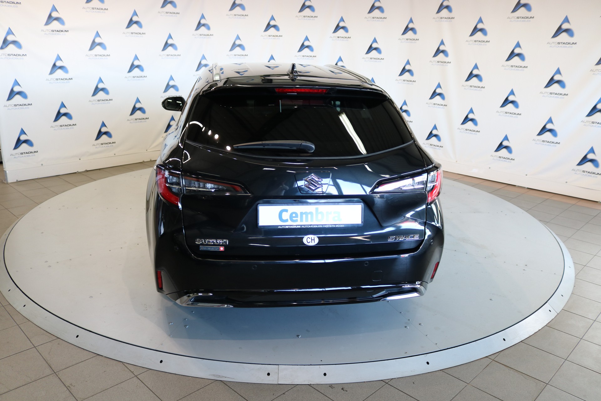 SUZUKI SWACE 1.8 Hybrid Compact Top Automatique-image-20