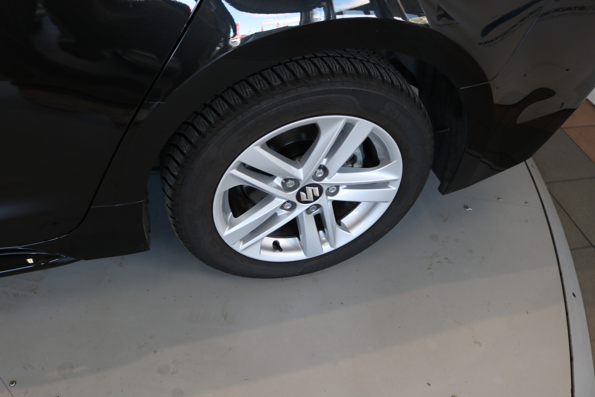 SUZUKI SWACE 1.8 Hybrid Compact Top Automatique-image-31