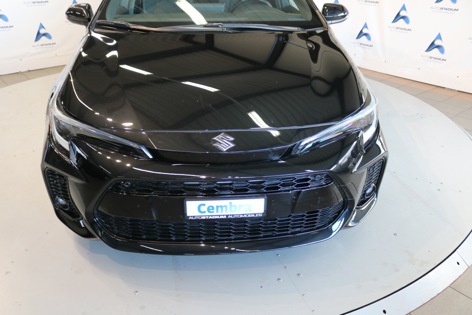 SUZUKI SWACE 1.8 Hybrid Compact Top Automatique-image-29