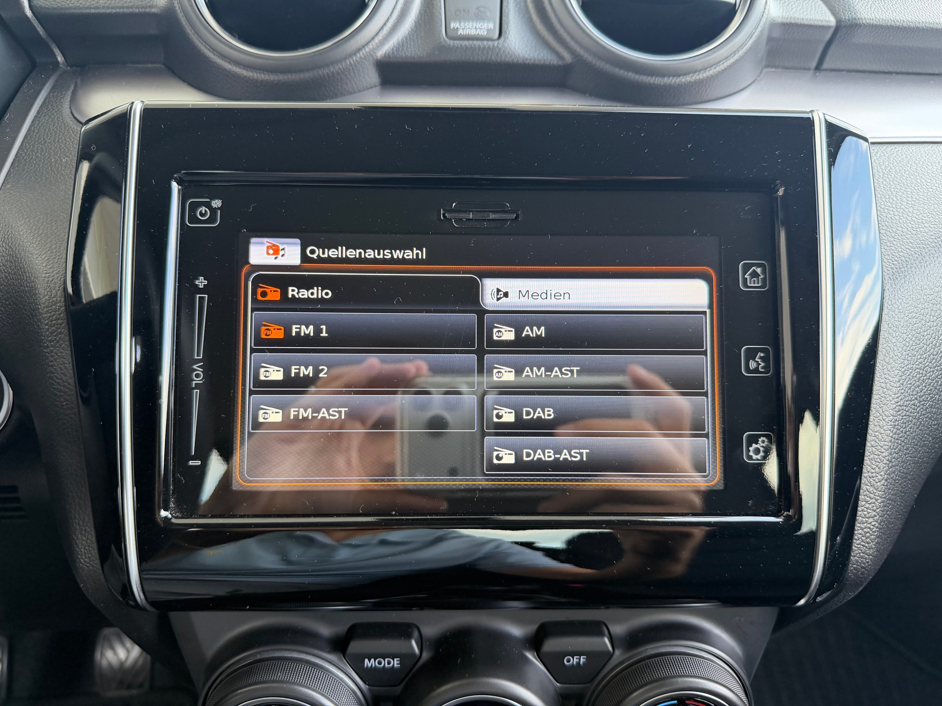 SUZUKI Swift 1.2 Compact Top Hybrid-image-16