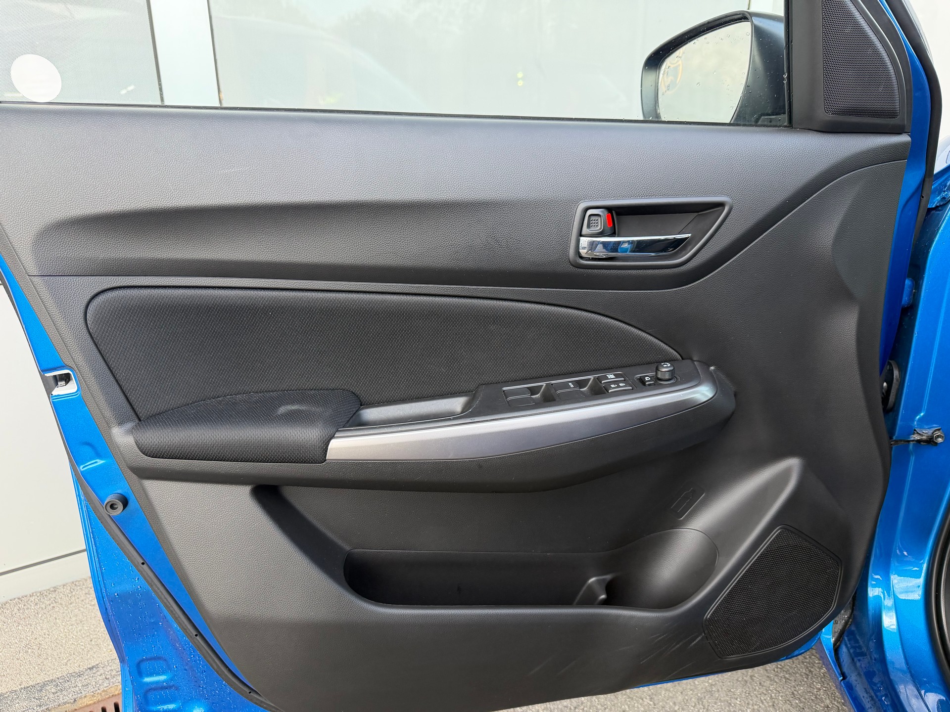 SUZUKI Swift 1.2 Compact Top Hybrid-image-9