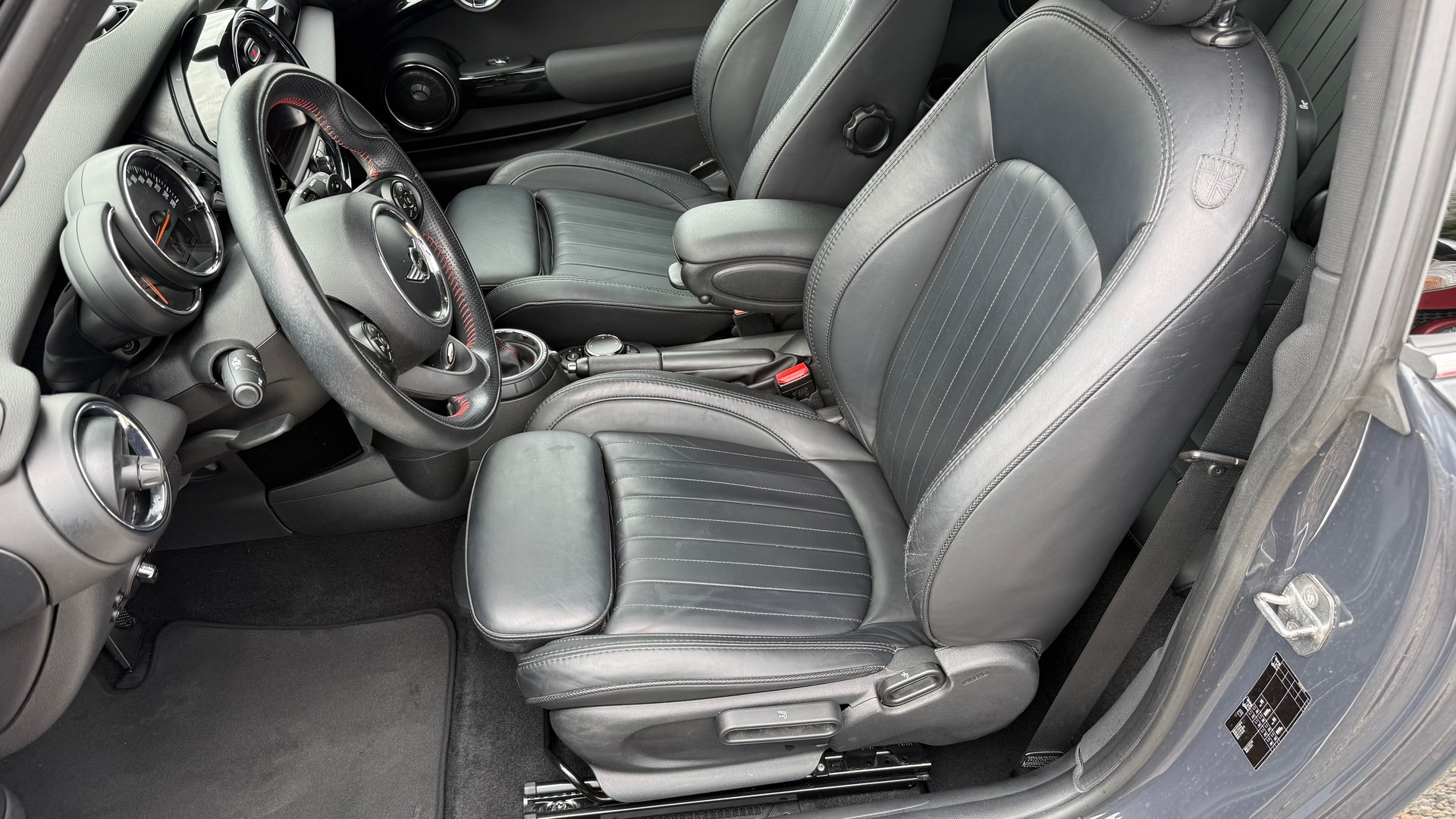 MINI Cooper S Steptronic-image-3