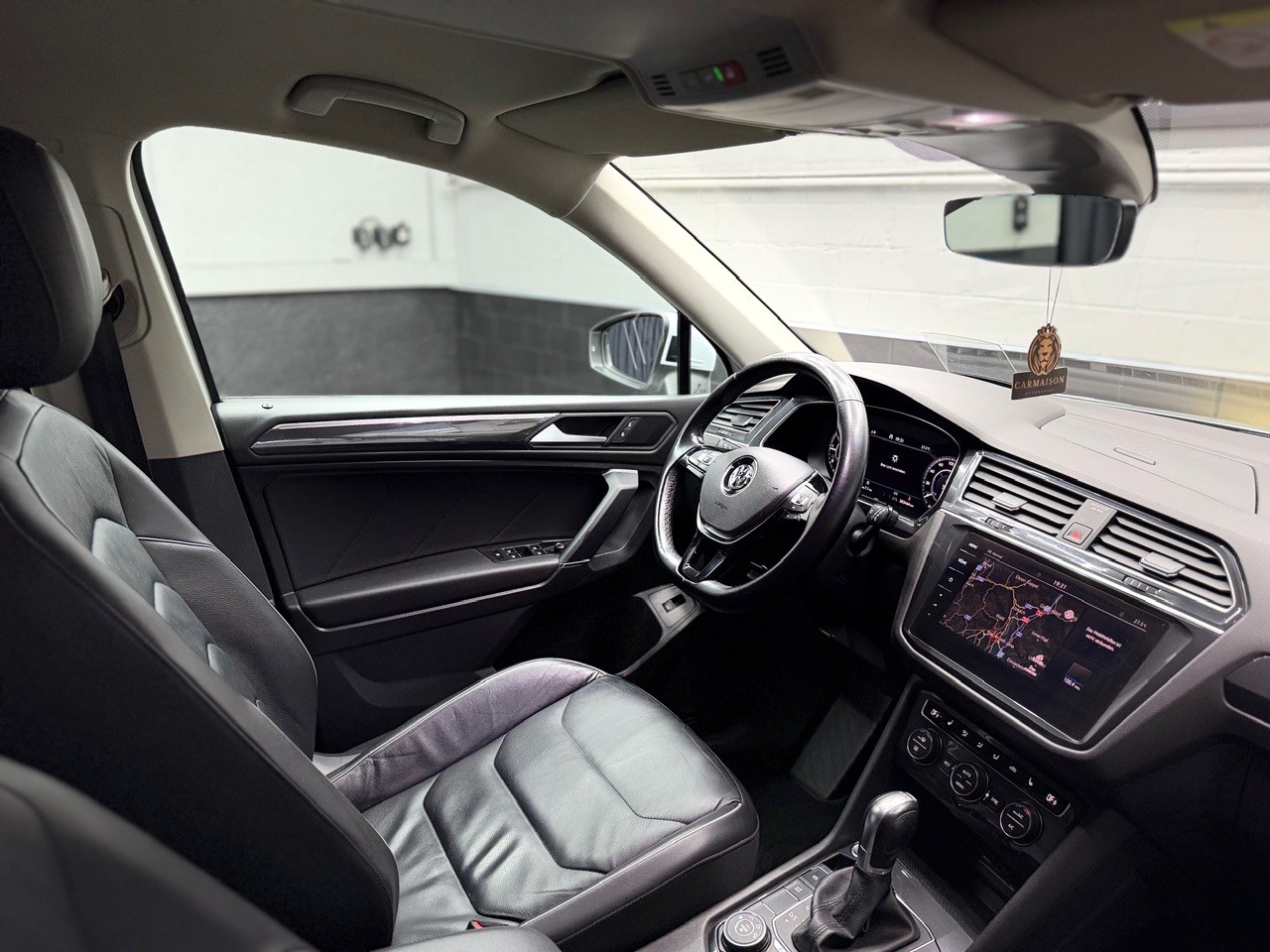 VW Tiguan Allspace 2.0 TDI SCR Highline 4Motion DSG | Head-Up | 360° Kamera | Full Assists | Anhängerkupplung 2.4T-image-24