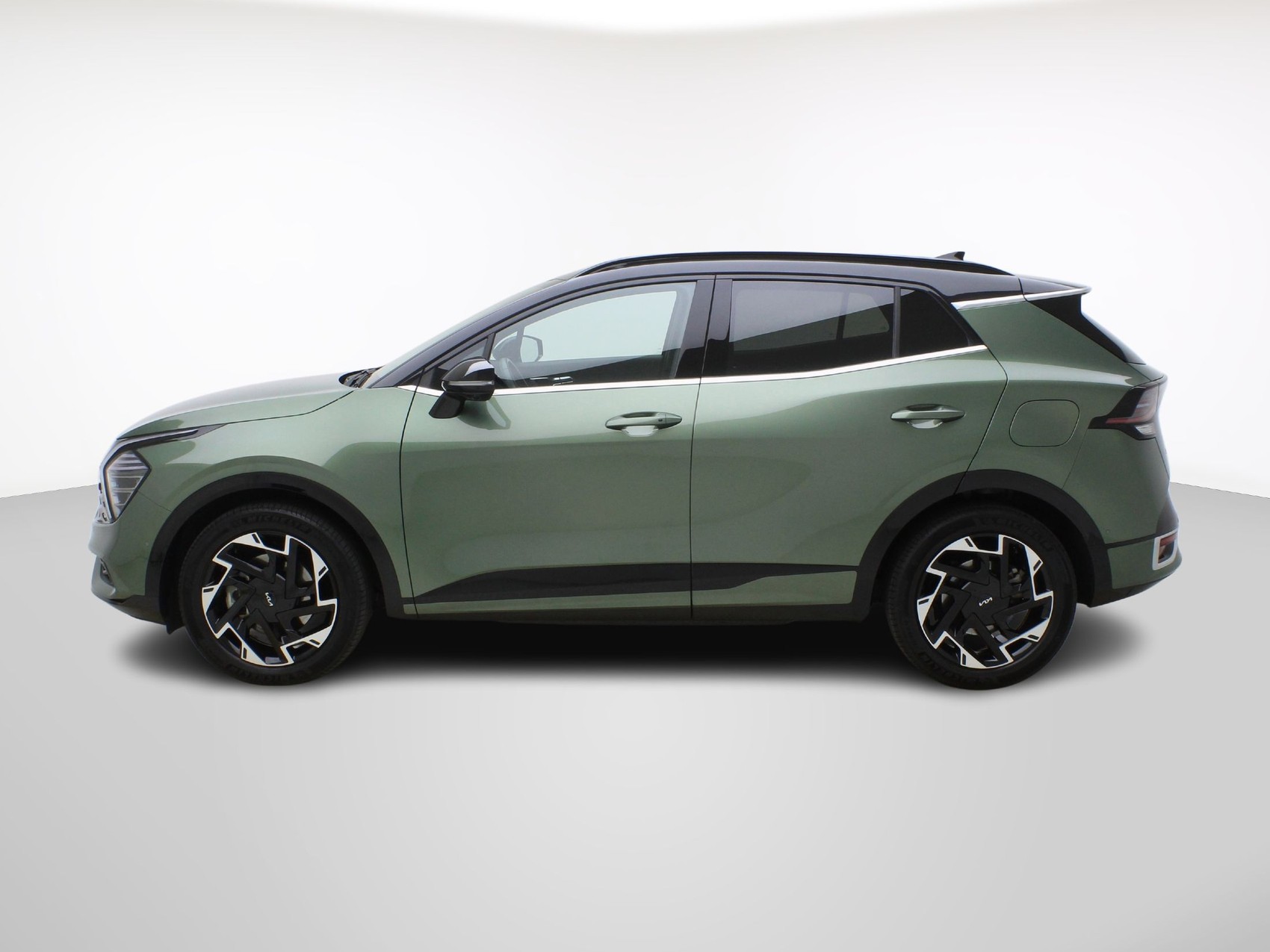 KIA Sportage 1.6 T-GDi PHEV GT-Line 4x4-showroom-element-2