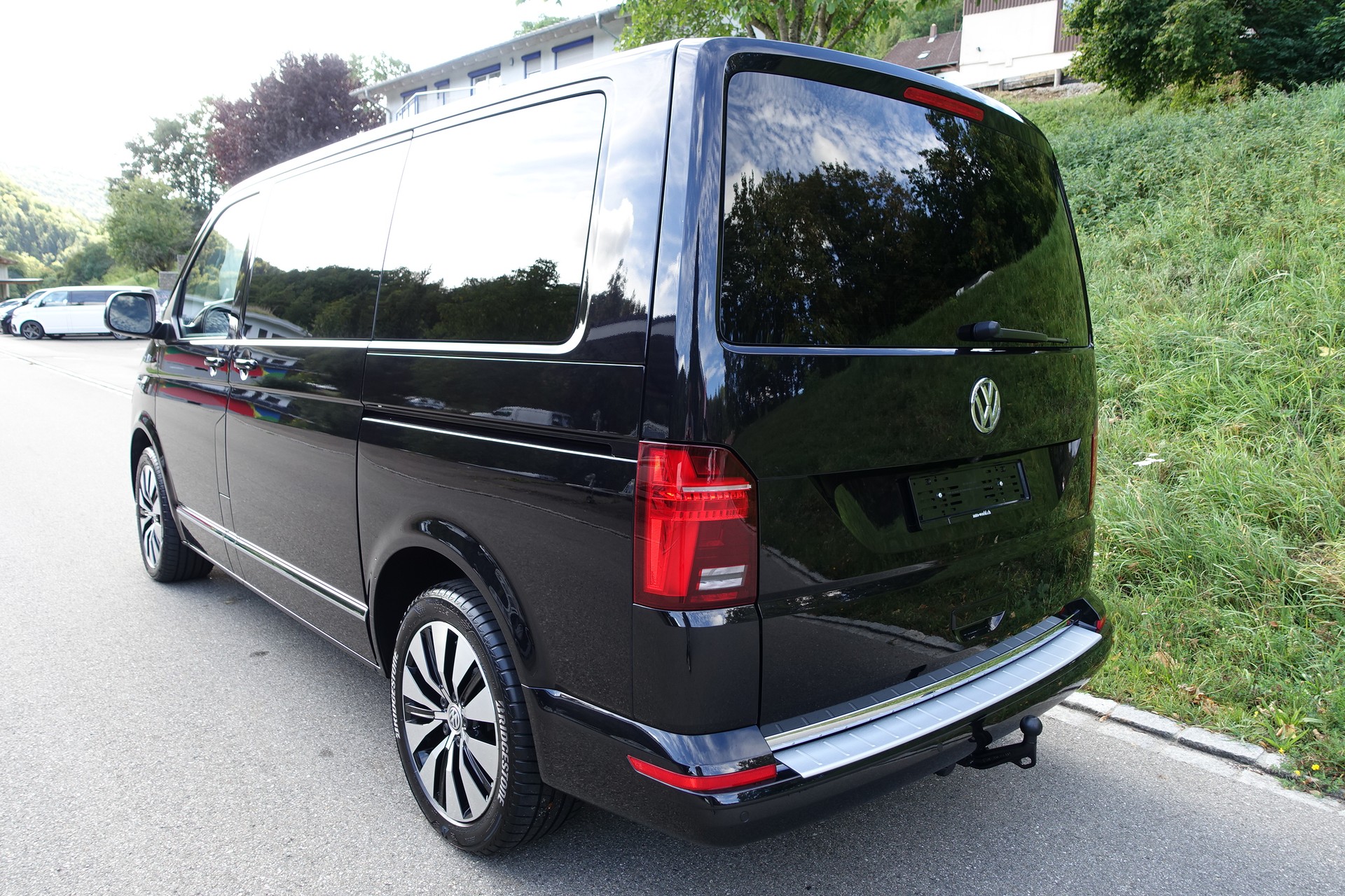 VW T6.1 Multivan 2.0 Bi-TDI Highline 4Motion DSG-image-5
