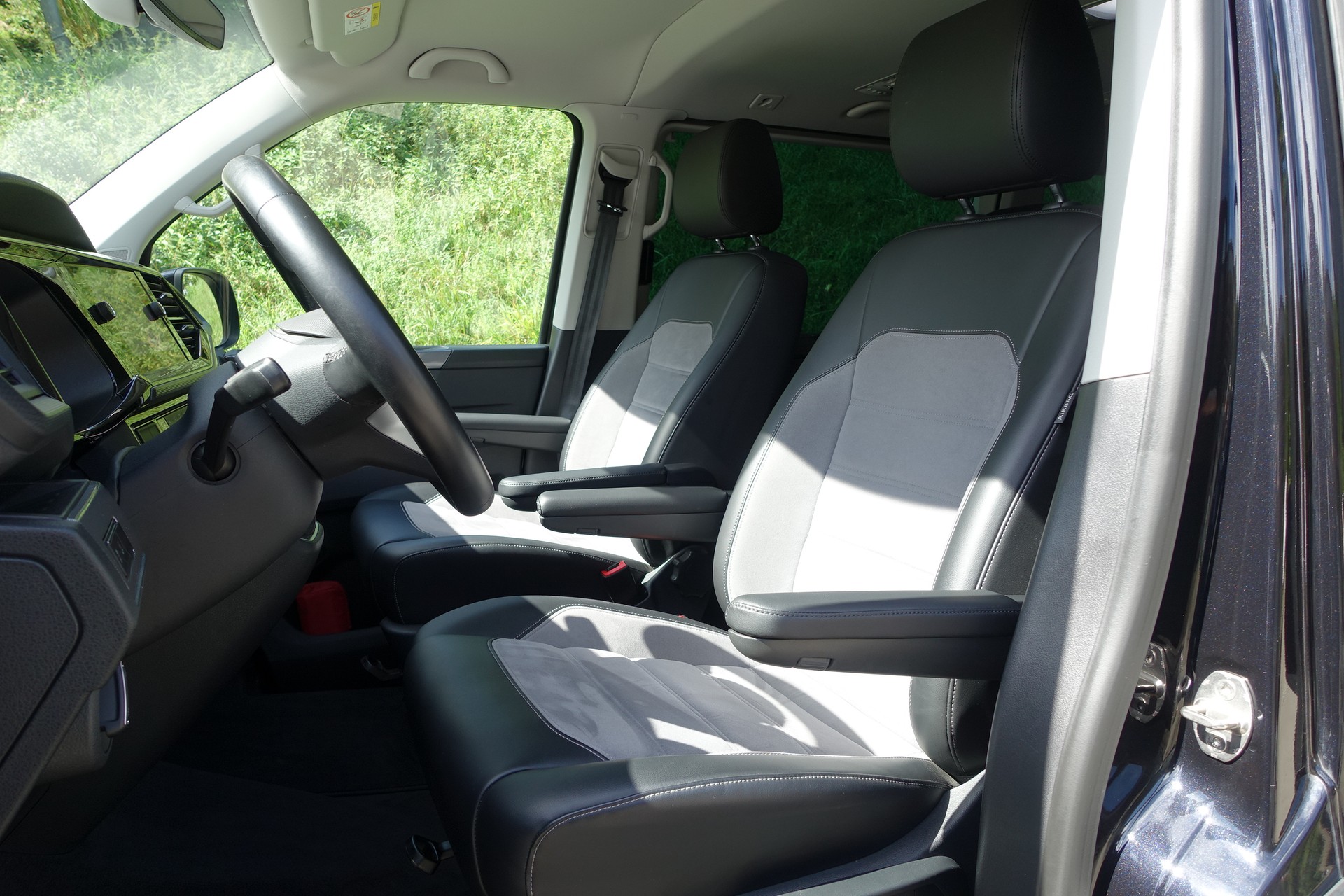 VW T6.1 Multivan 2.0 Bi-TDI Highline 4Motion DSG-image-3