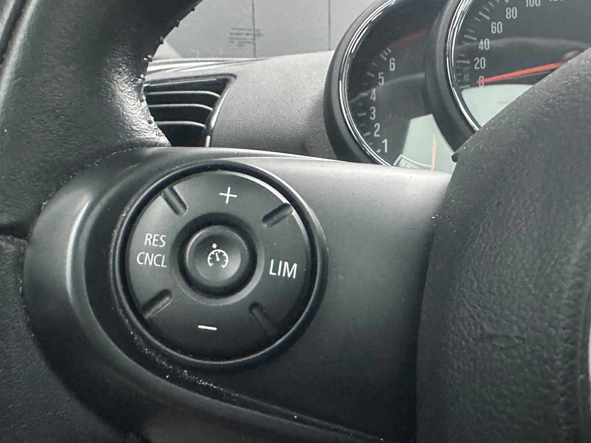 MINI Clubman Cooper Steptronic-image-10