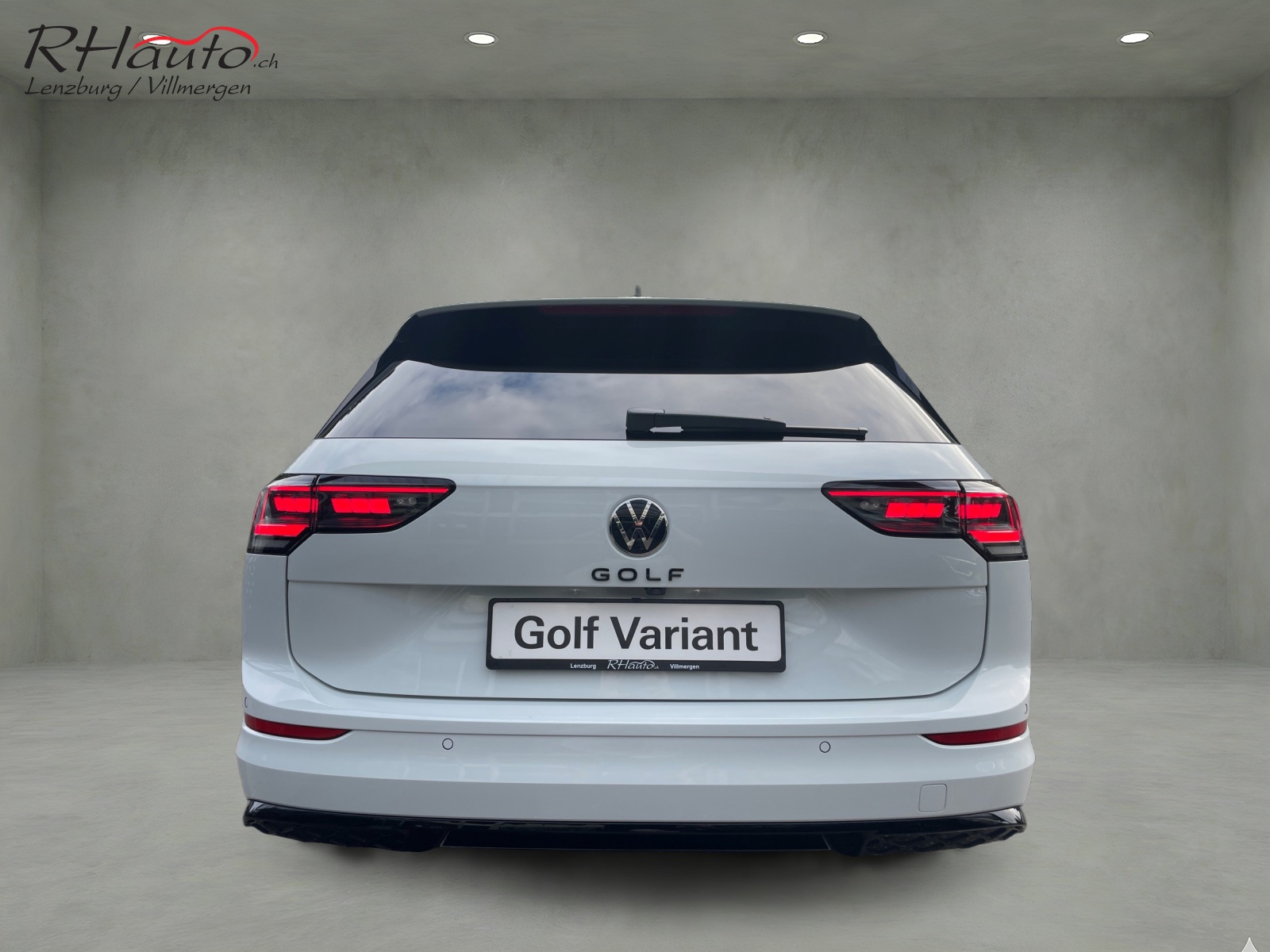 VW Golf VIII Variant 1.5 eTSI R-Line DSG*AHK*Keyless*Klima*Navi*Rückfahrkamera*-image-4