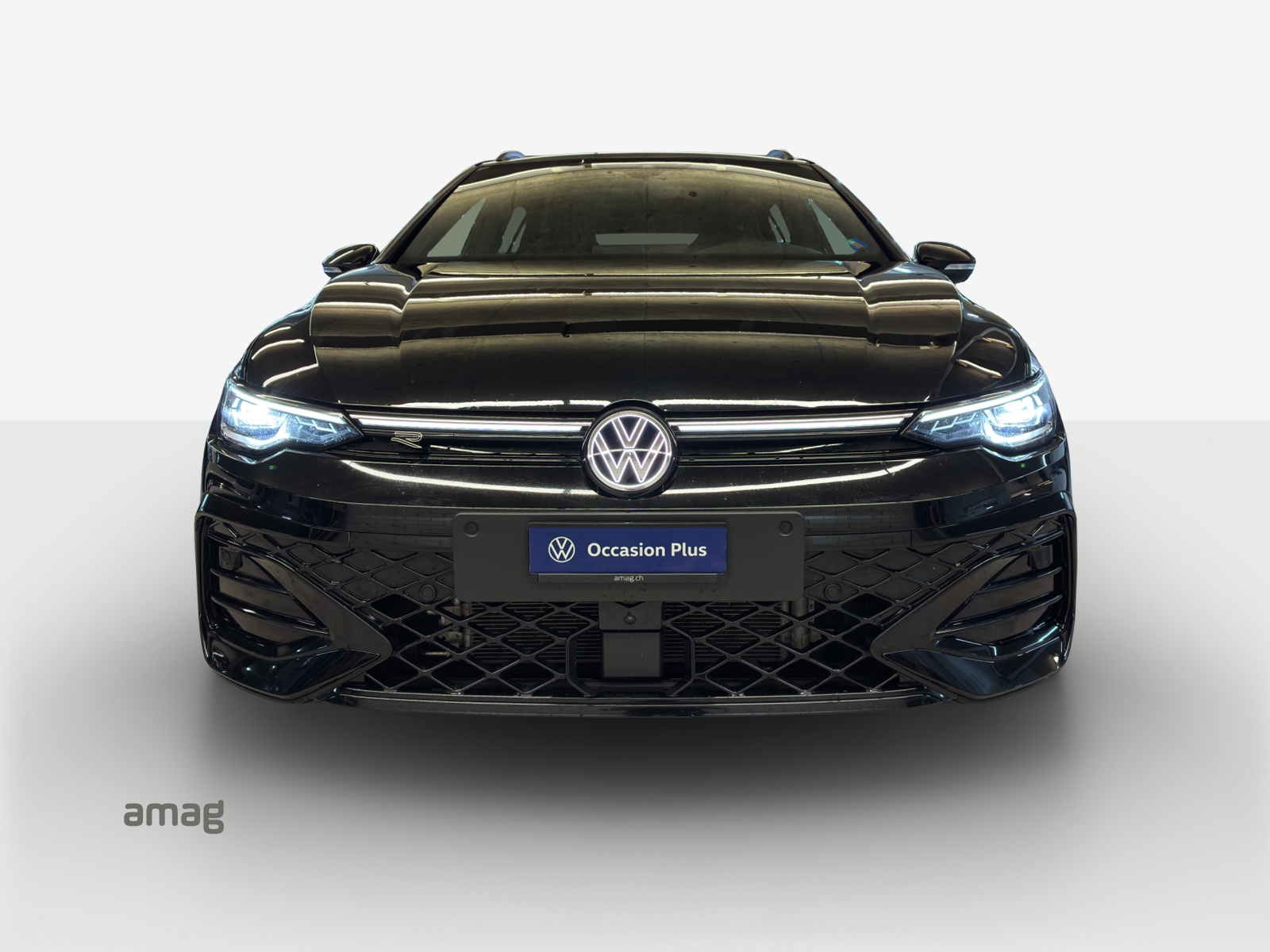 VW Golf Variant 1.5 eTSI mHEV R-Line DSG-image-6