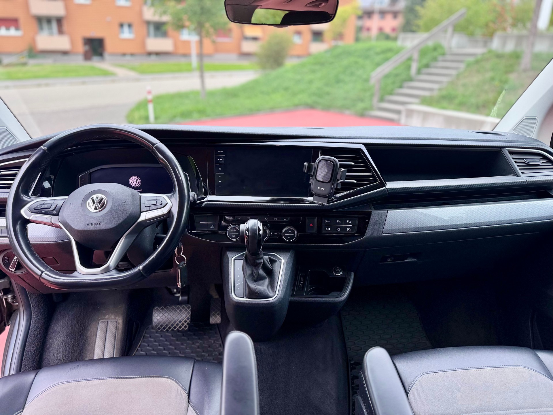 VW T6.1 Multivan 2.0 Bi-TDI Highline 4Motion DSG-image-21