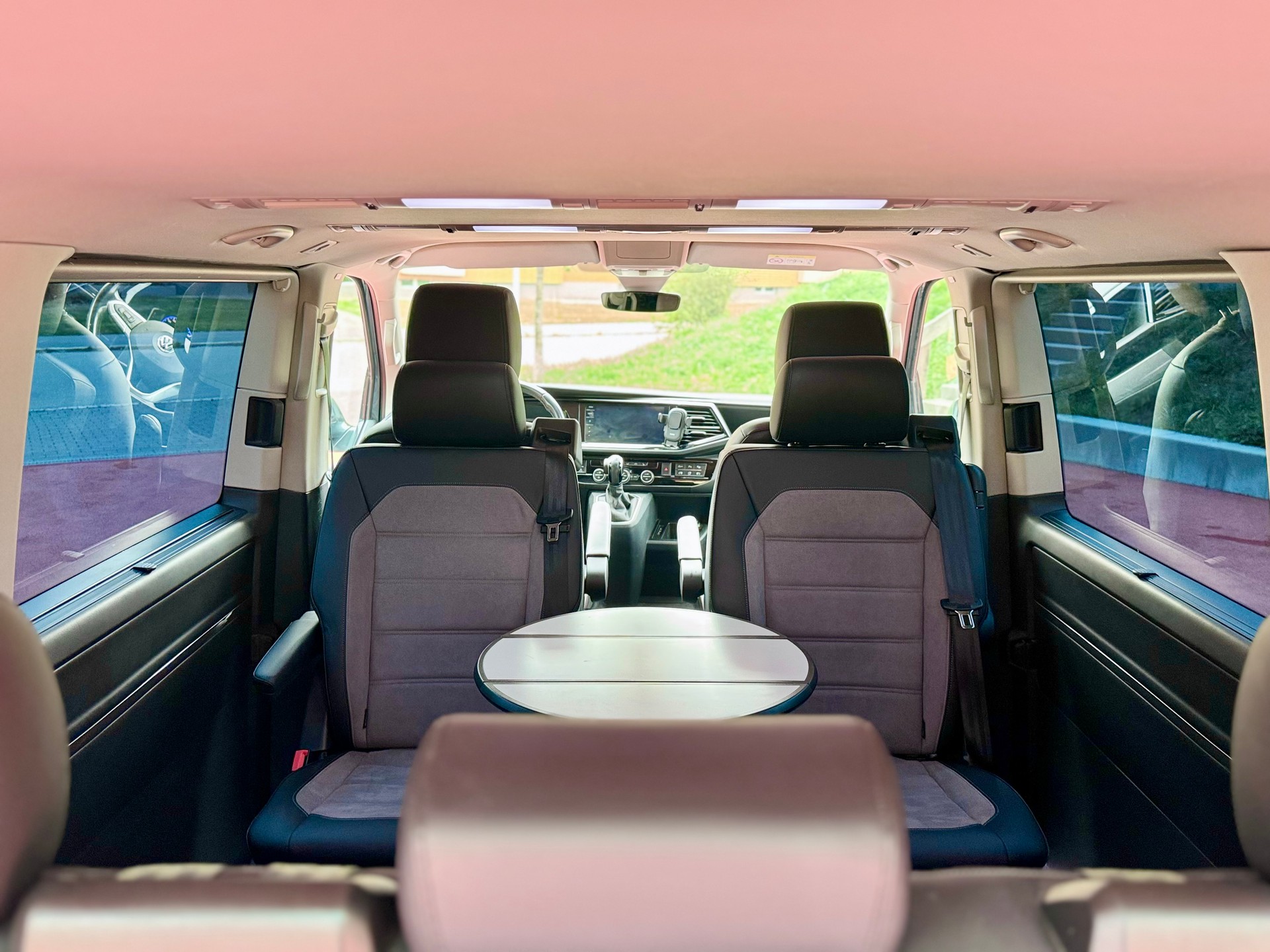 VW T6.1 Multivan 2.0 Bi-TDI Highline 4Motion DSG-image-10