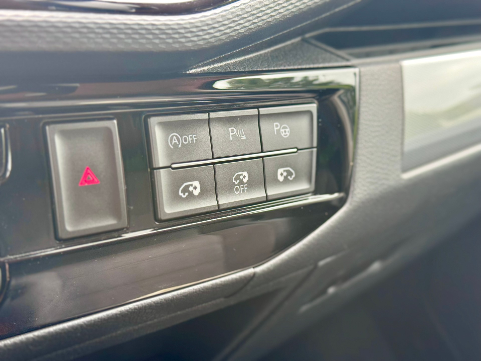 VW T6.1 Multivan 2.0 Bi-TDI Highline 4Motion DSG-image-28