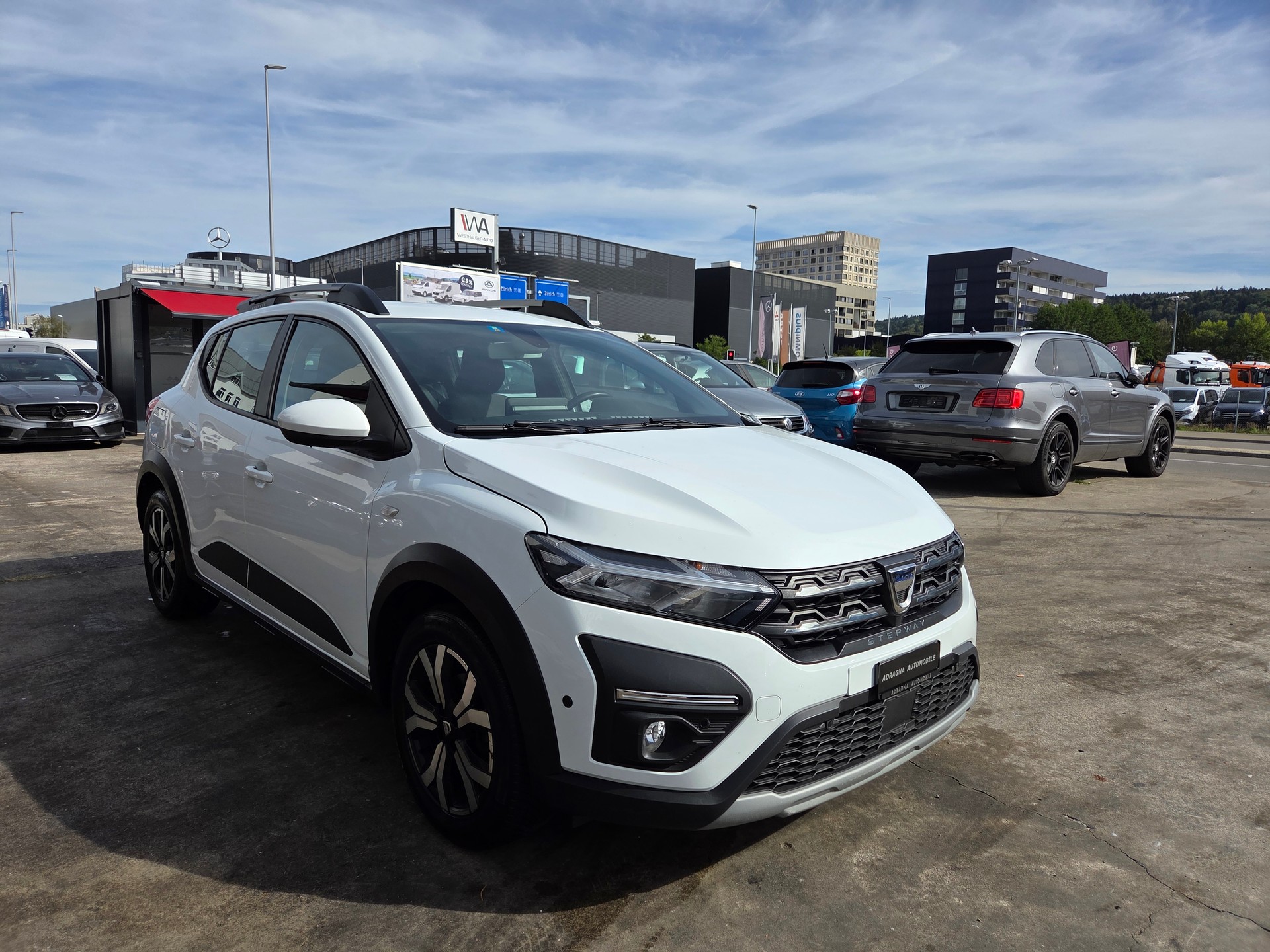 DACIA Sandero Stepway TCe 90 Comfort CVT-image-7