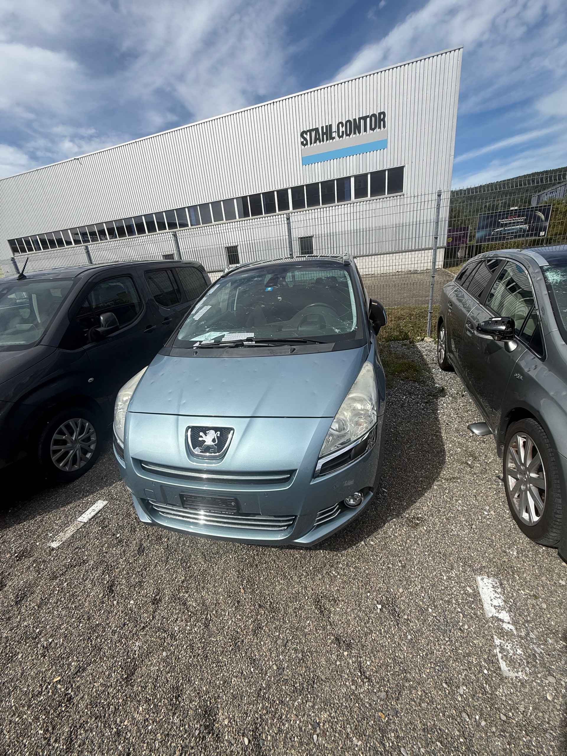 PEUGEOT 5008 1.6 16V T Sport Pack-image-4