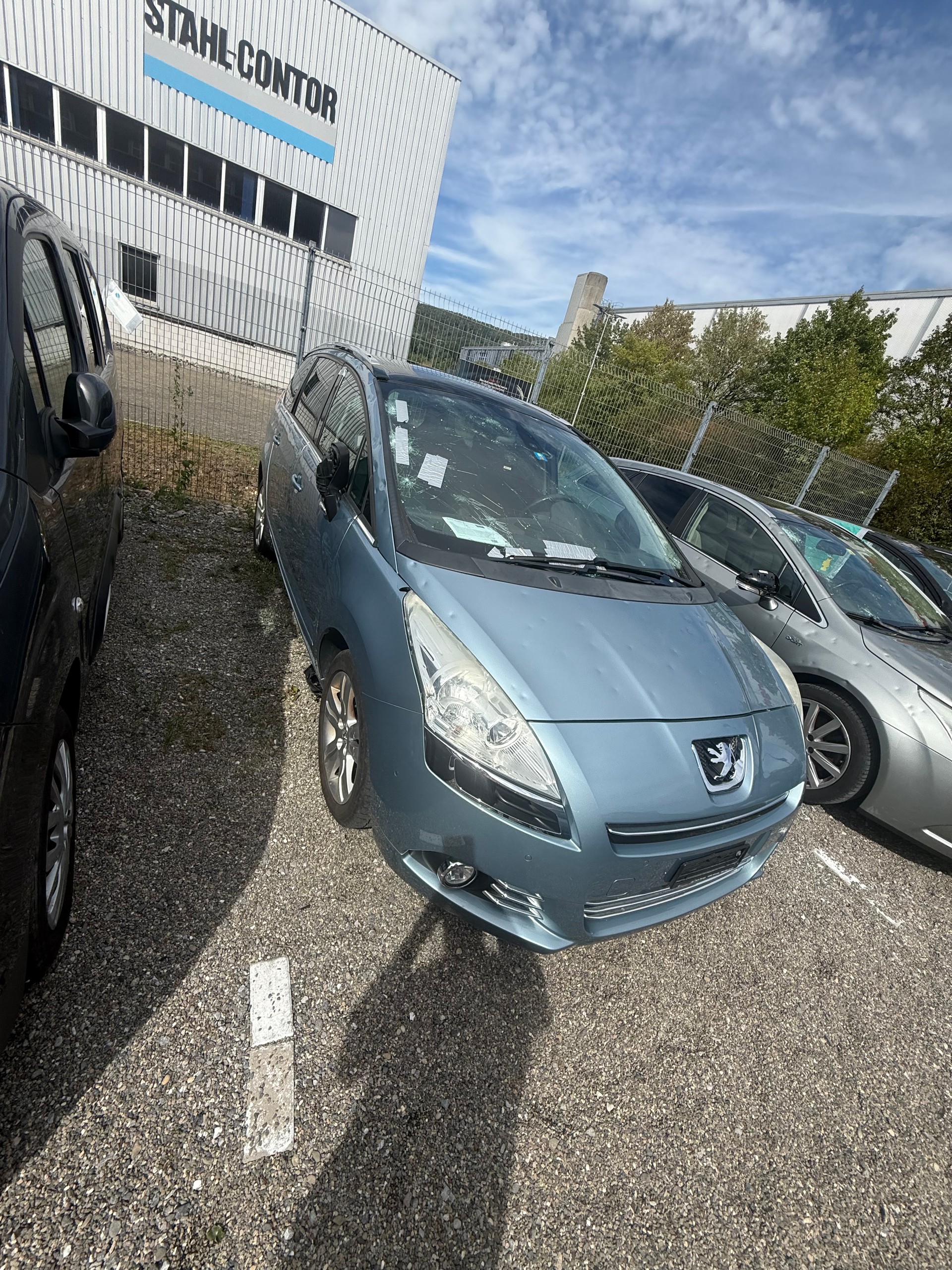 PEUGEOT 5008 1.6 16V T Sport Pack-image-5