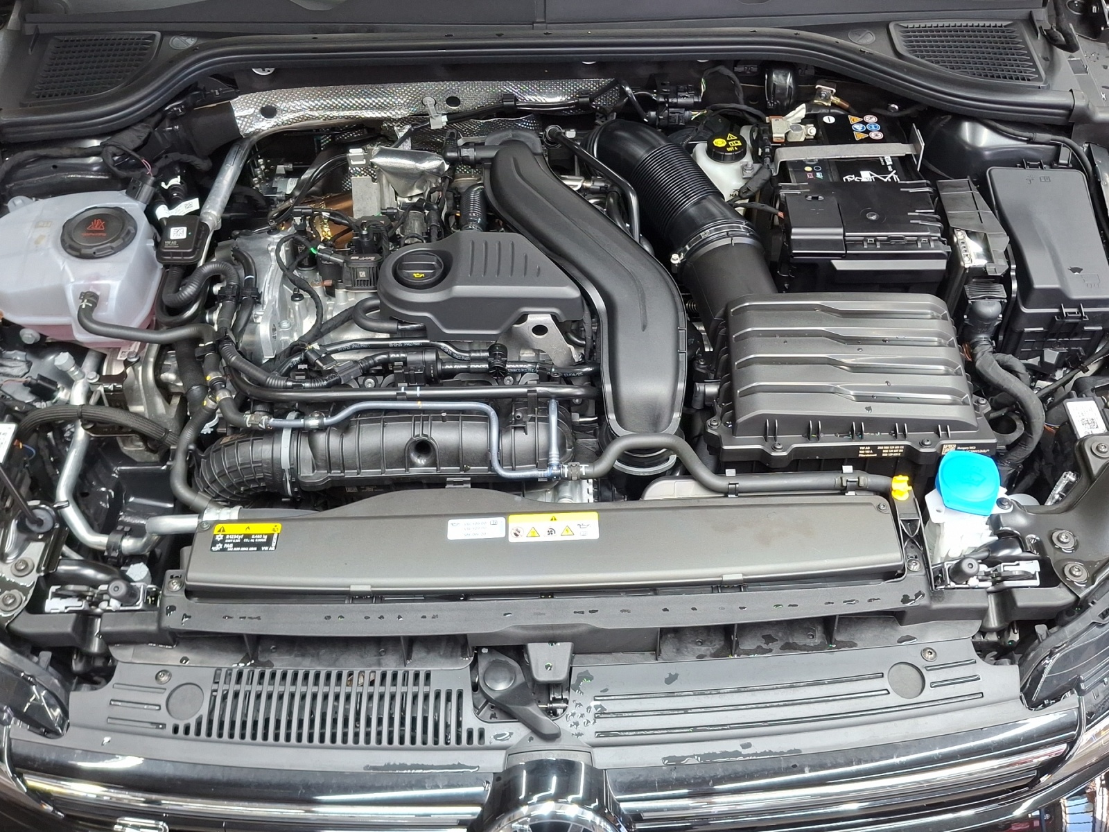 VW Golf 1.5 e TSI mHEV R-Line DSG-image-13