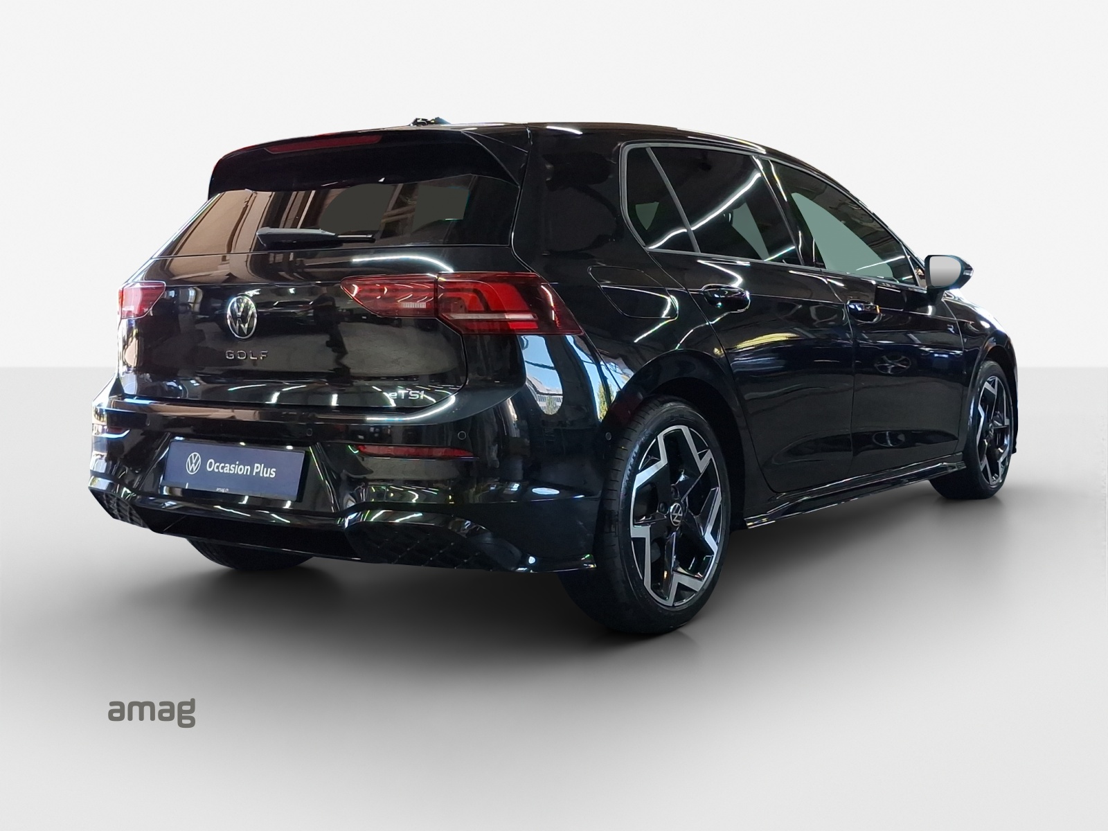 VW Golf 1.5 e TSI mHEV R-Line DSG-image-4
