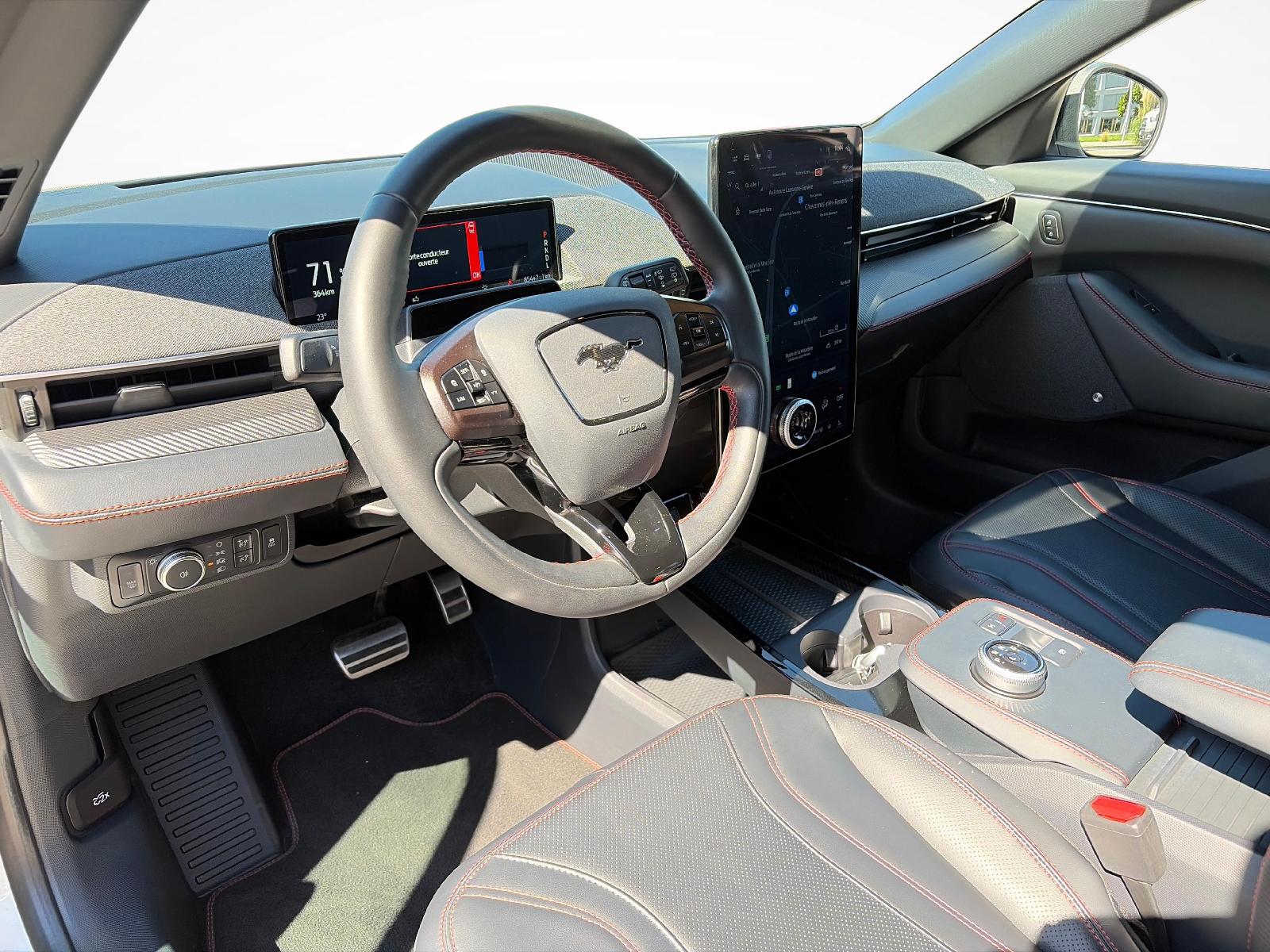 FORD Mustang Mach-E Extended AWD-image-9