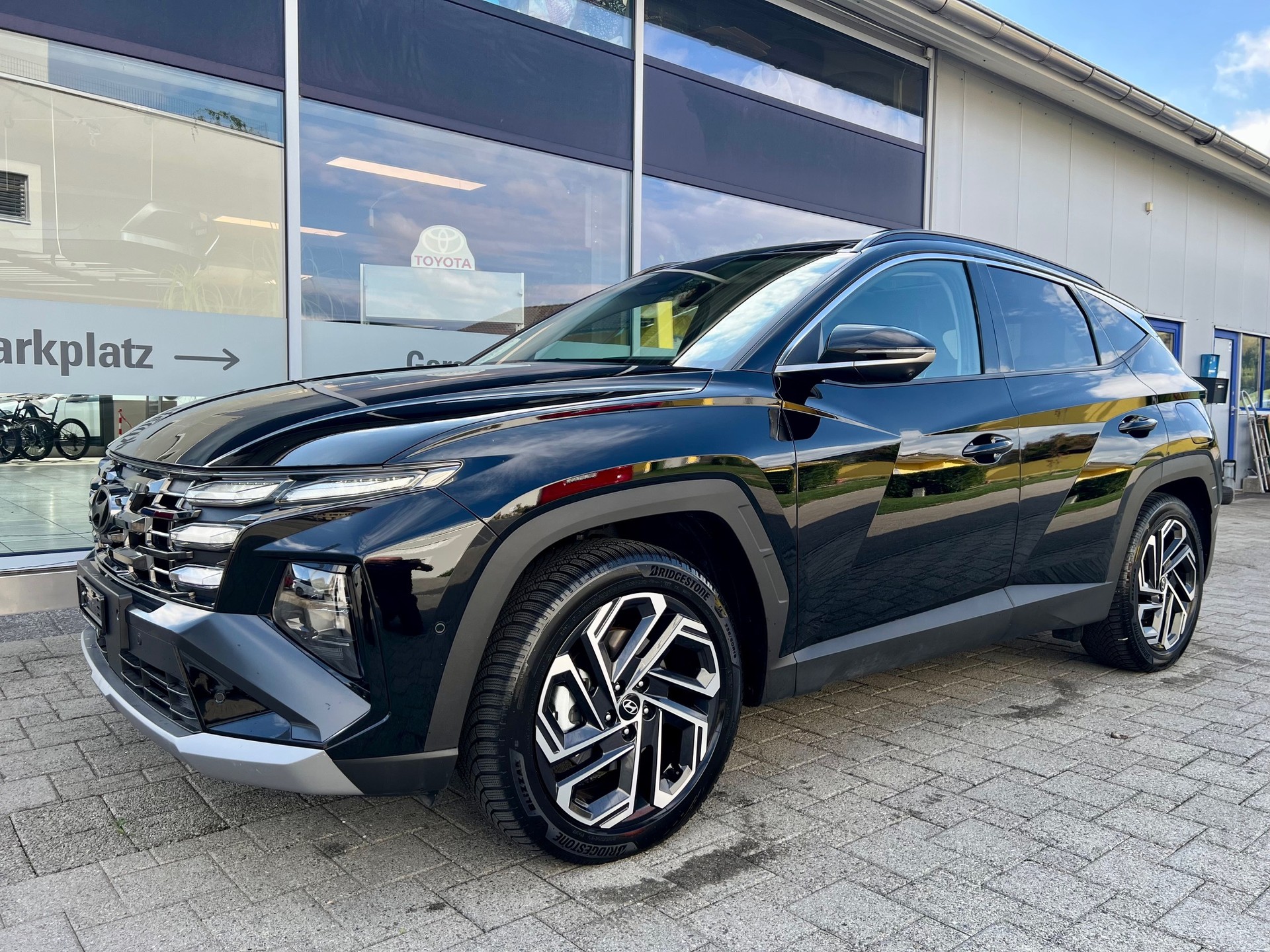 HYUNDAI Tucson 1.6 TGDI PHEV Vertex Swiss Edition 4WD-image-2