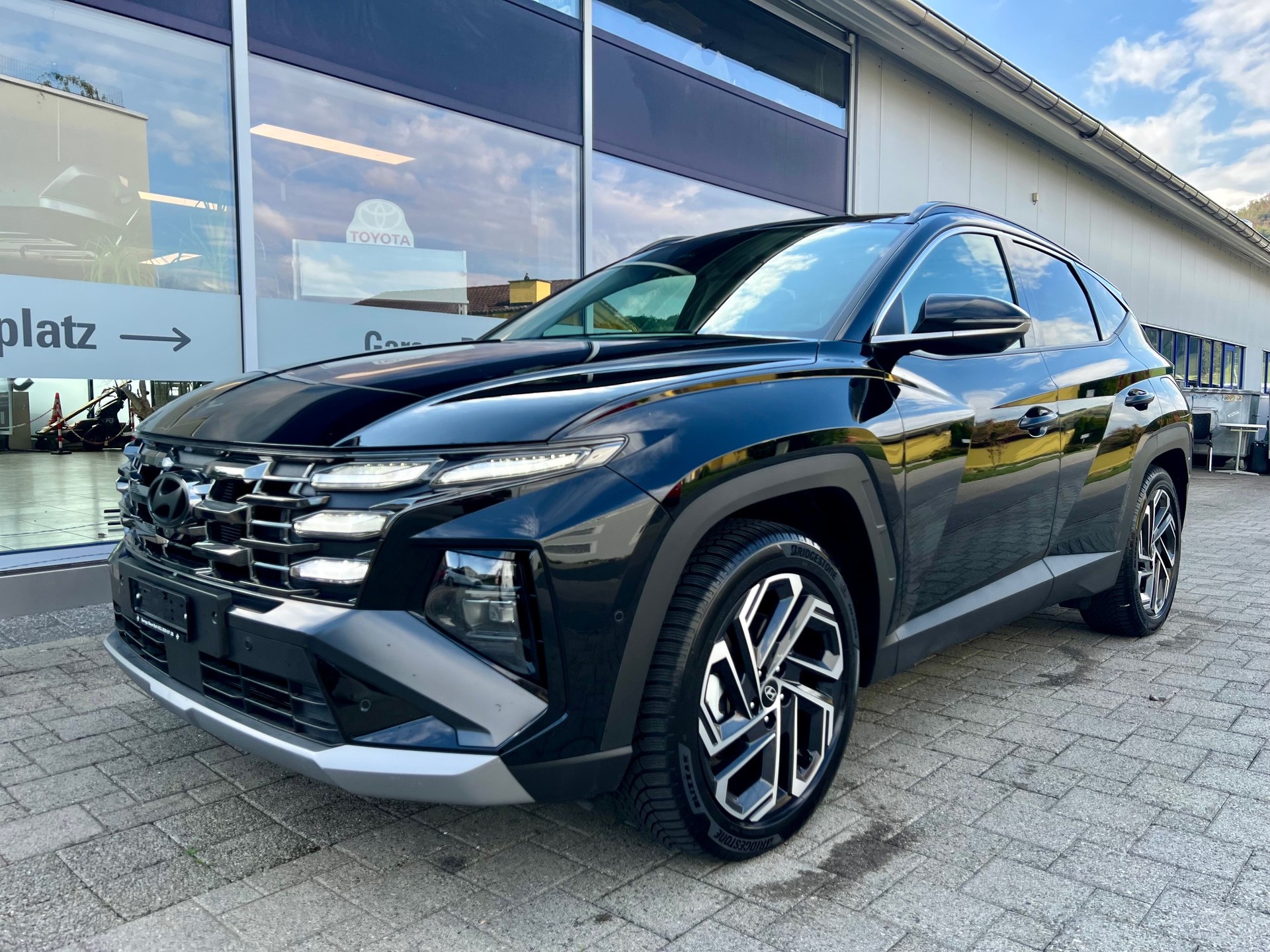 HYUNDAI Tucson 1.6 TGDI PHEV Vertex Swiss Edition 4WD-image-0